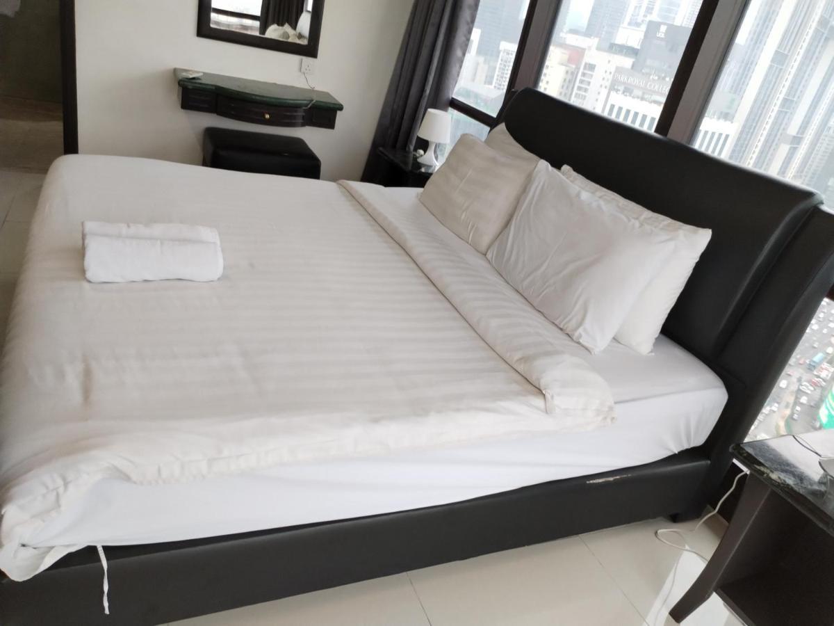 Appartement Famous Suites At Times Square Kuala Lumpur