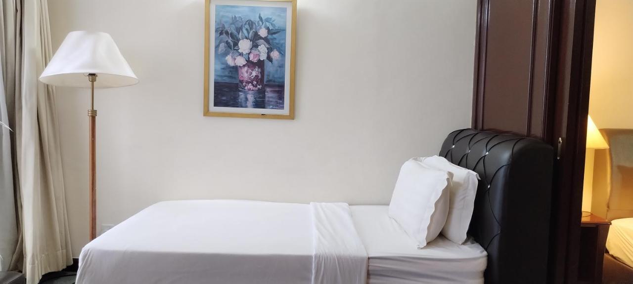 Famous Suites At Times Square * Kuala Lumpur