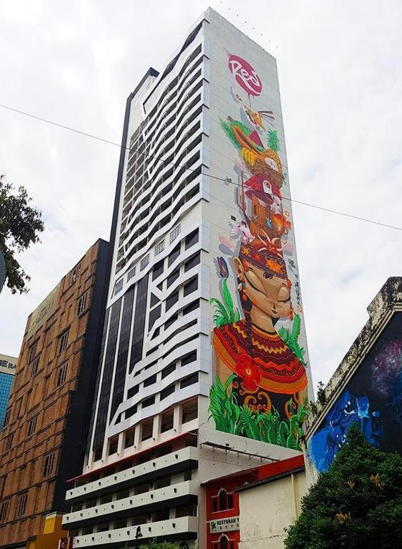 Red M101 Dang Wangi I Homebrickz Apartment *