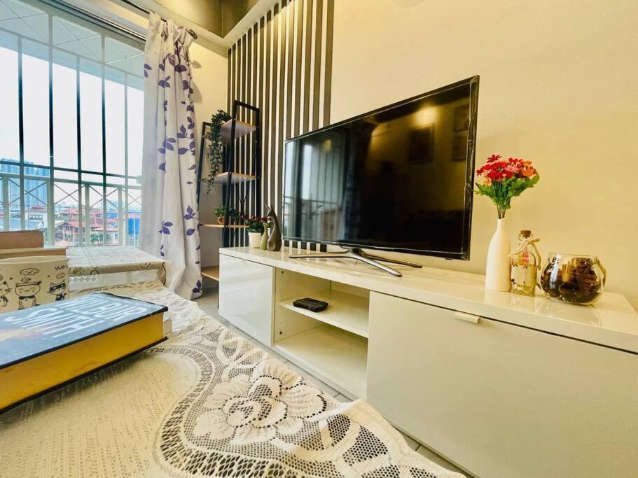 8 Pax Near Axiata Arena & Pavilion 2 * Kuala Lumpur