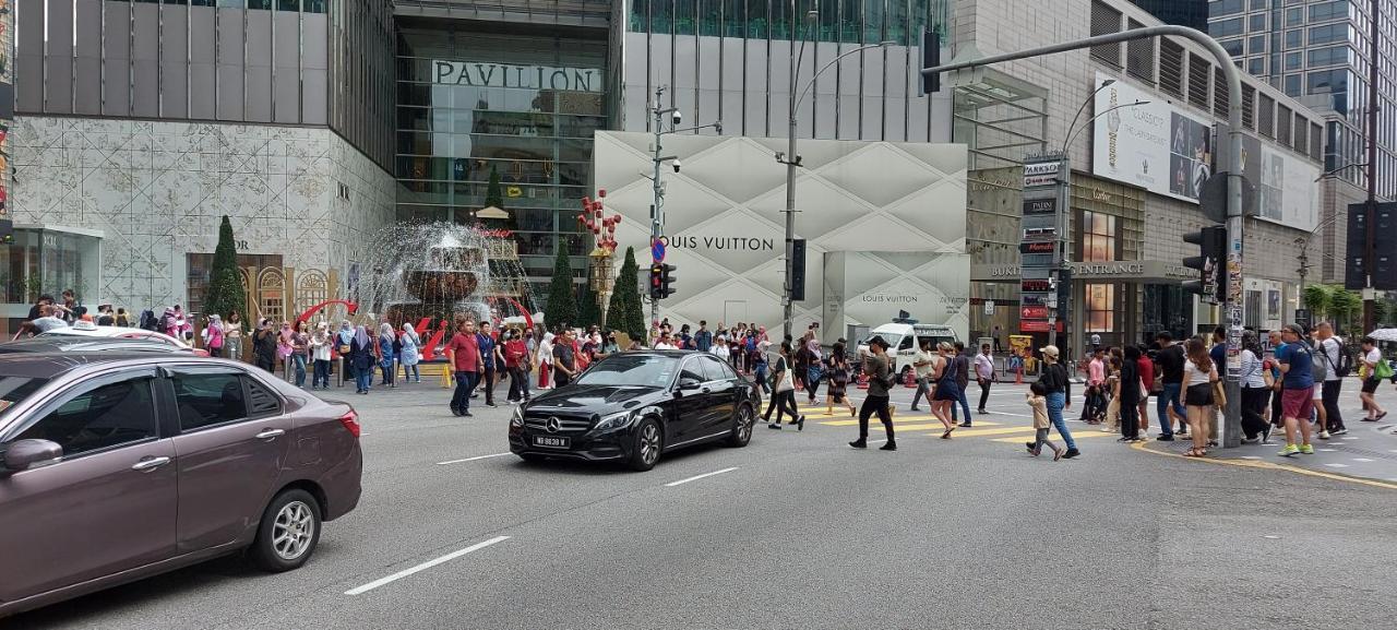 Plaza Berjaya Bukit Bintang With Foosball Apartment
