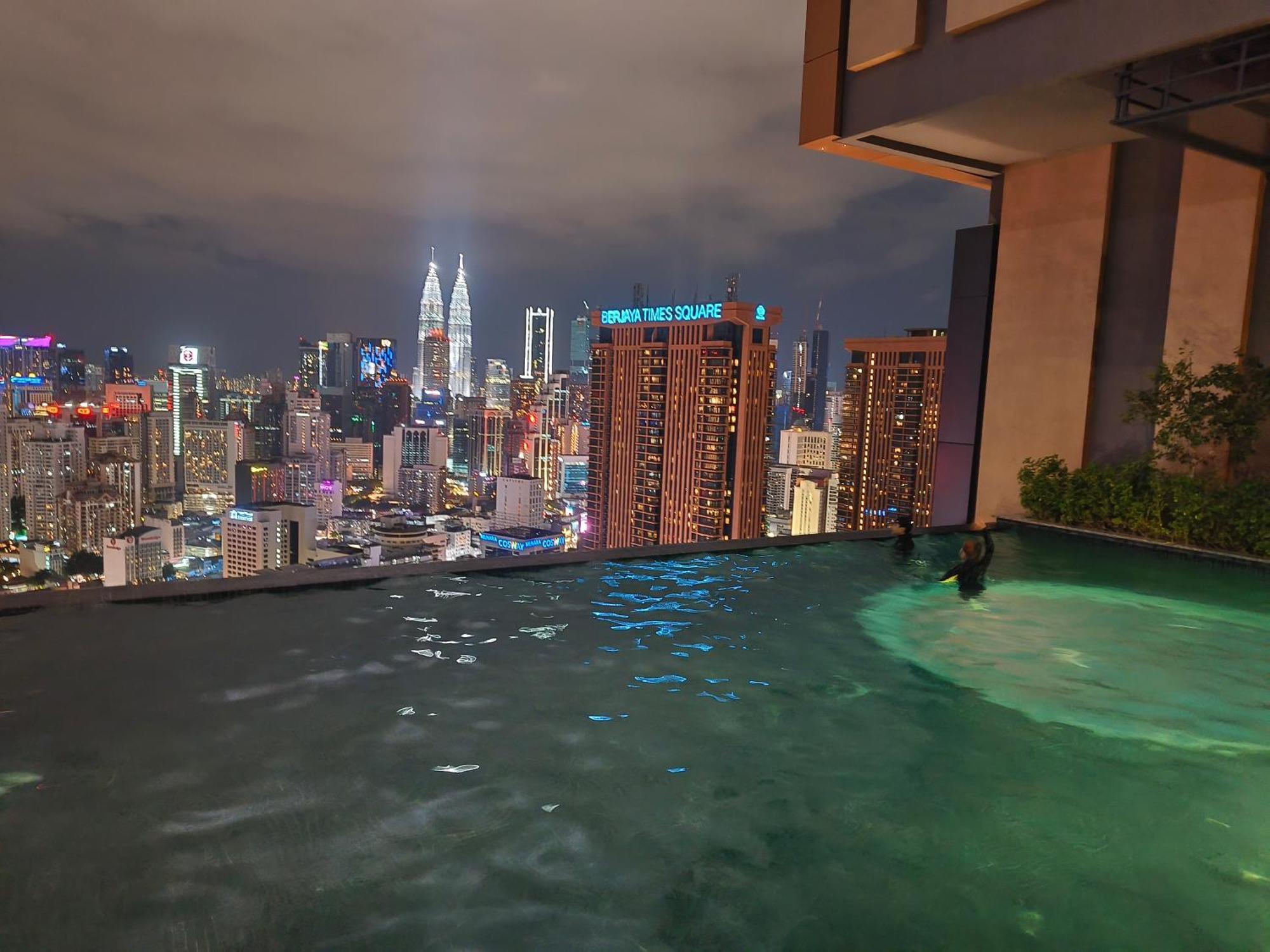 Lucentia Bukit Bintang By Times Square Apartment