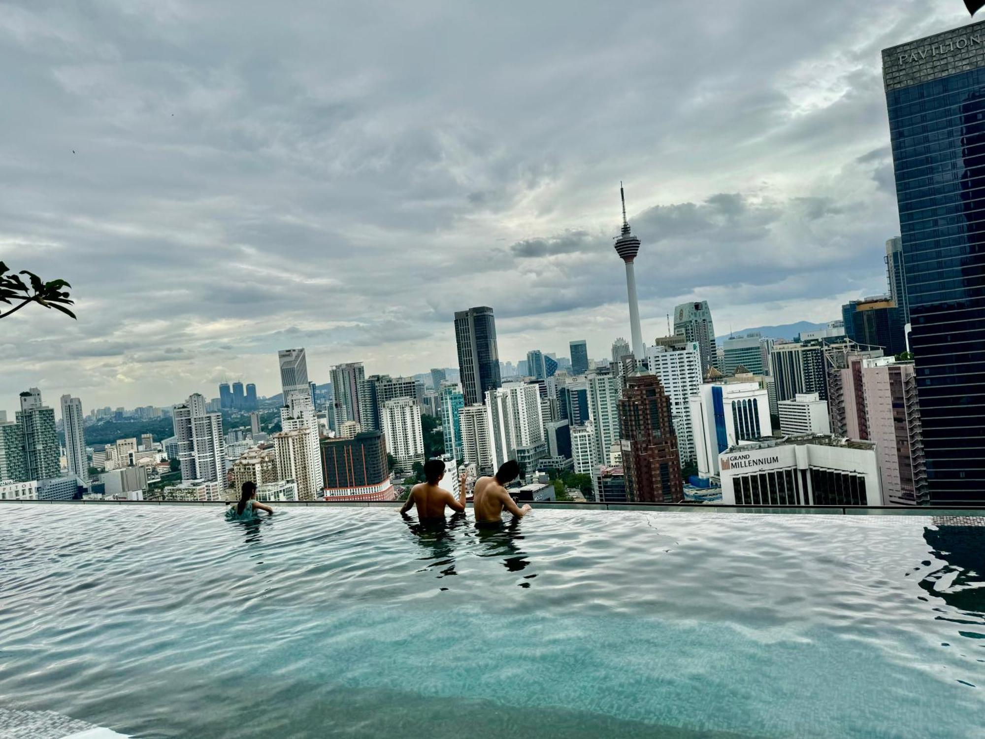 5Min To Pavilion Axon Klcc View Apartment
