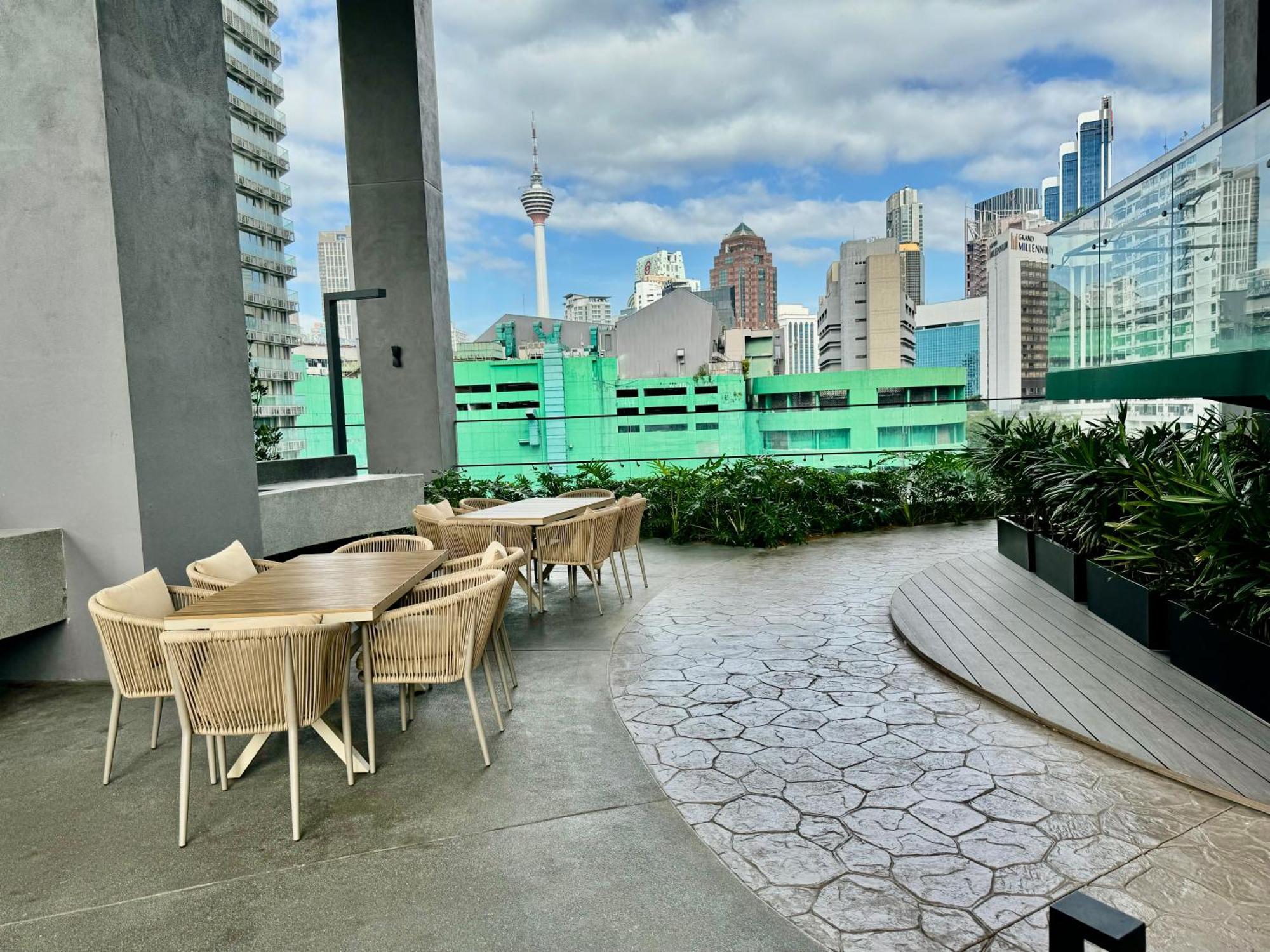 5Min To Pavilion Axon Klcc View Apartment Kuala Lumpur