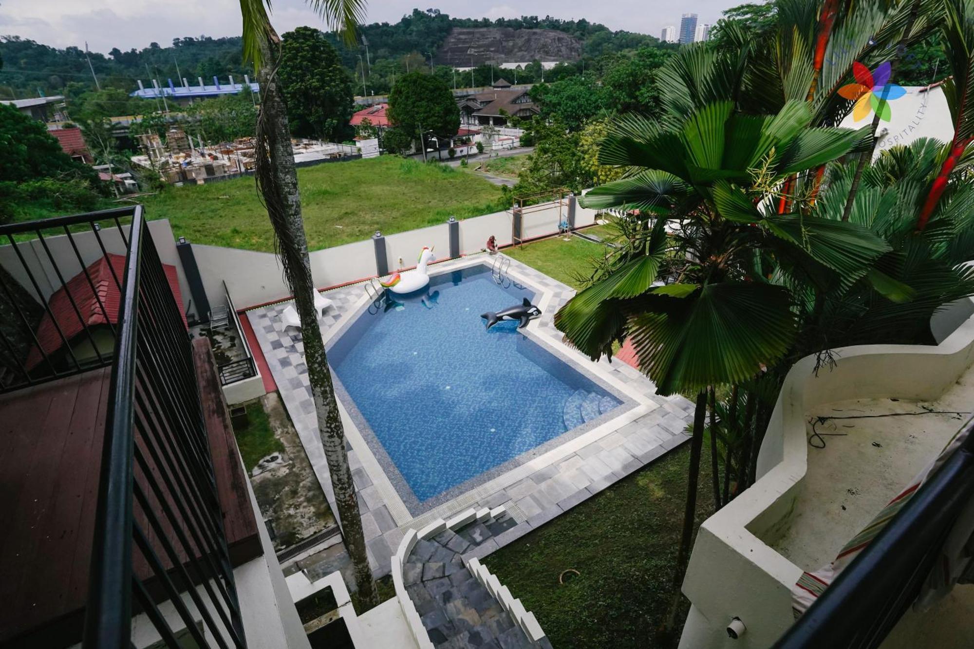 40p, Bangsar With Pool/karaoke/gathering/bbq Kuala Lumpur