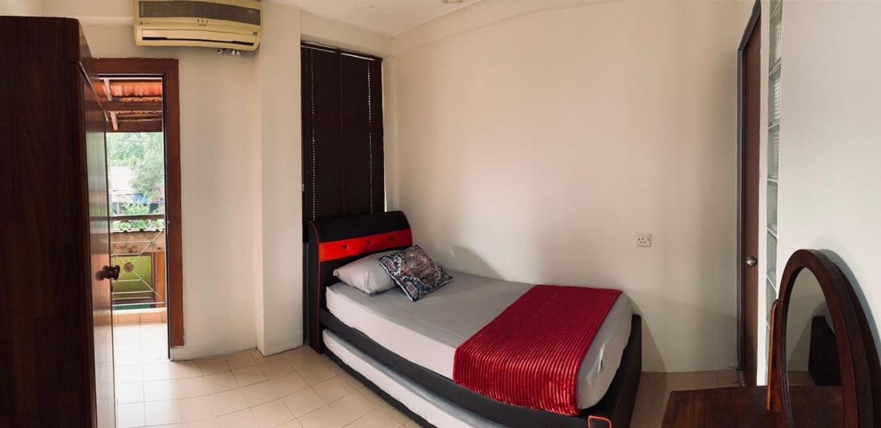 De Ofa Homestay Kl Villa *