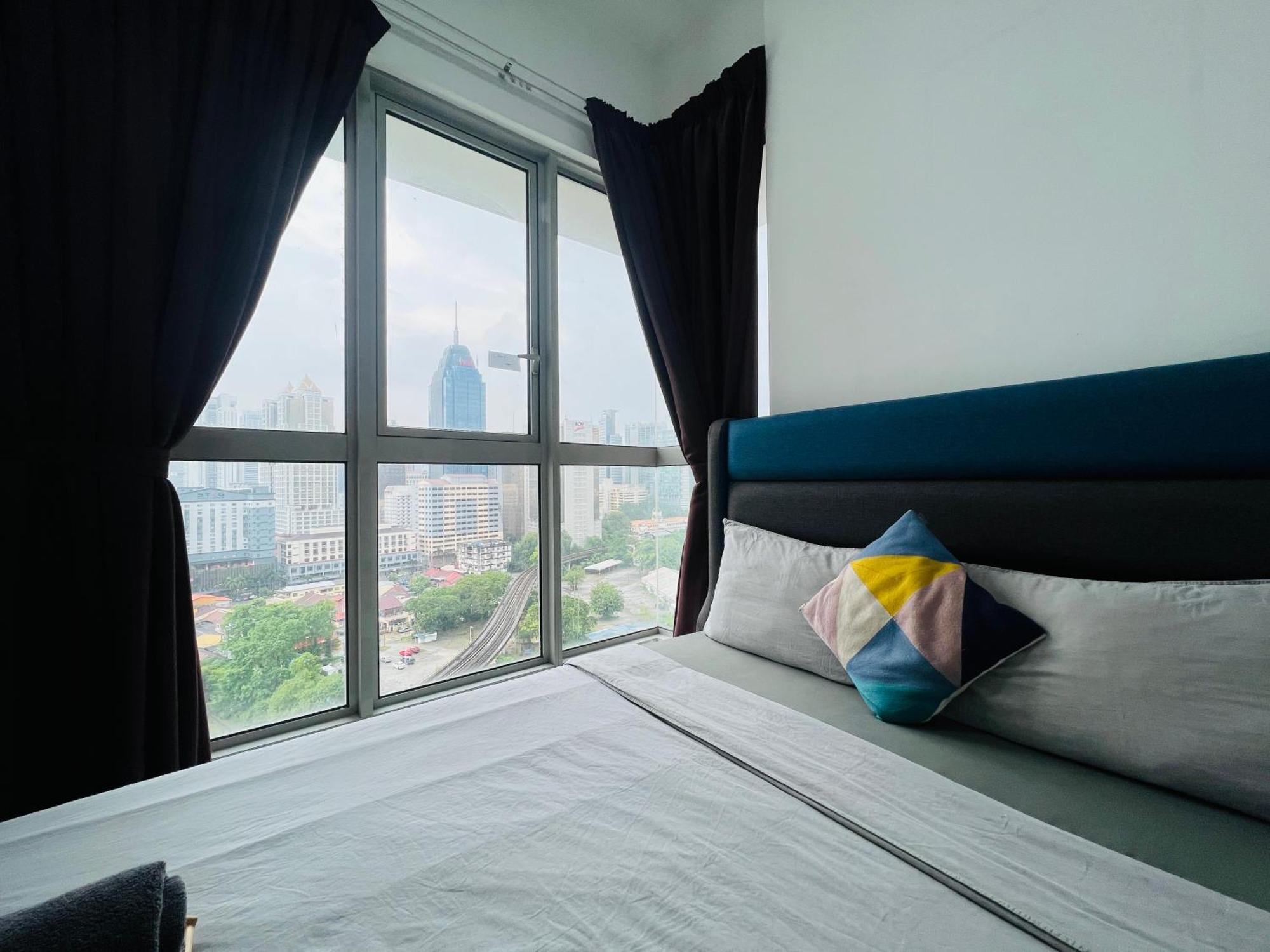 Apartemen Regalia And By Awesomestay