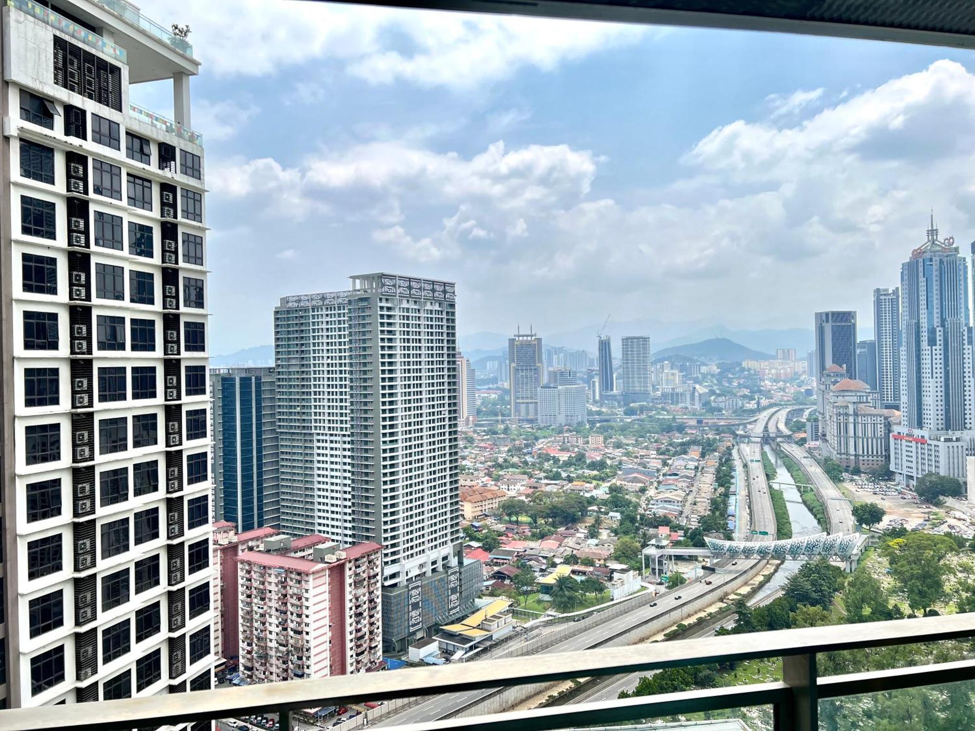 Summer Klcc By Cozy Apartment *