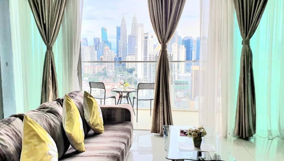 Apartment Regalia With Infinity Pool Klcc By Staycation Homes Kuala Lumpur