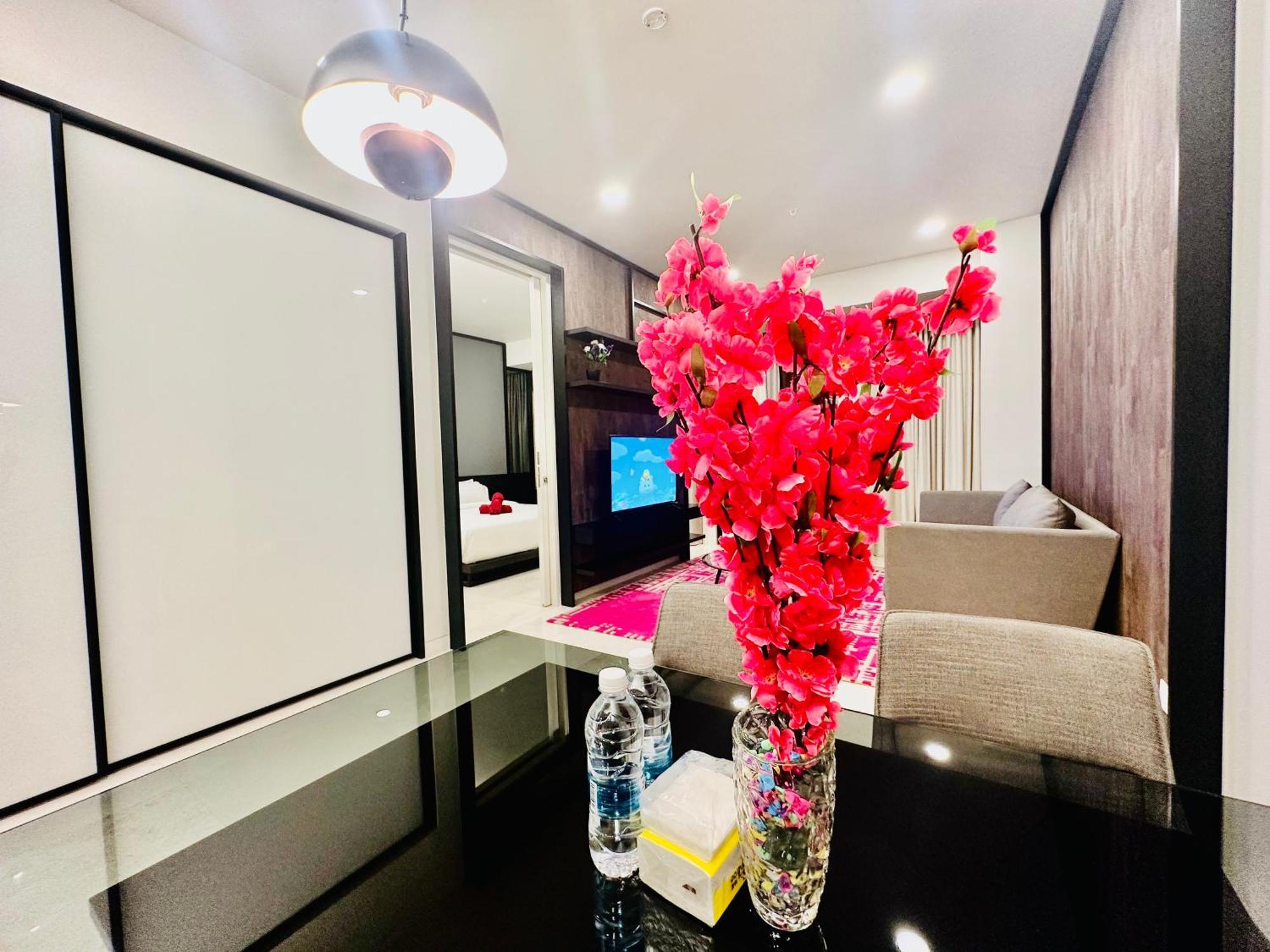 Apartemen Tropicana The Residences - Klcc By Luxury World