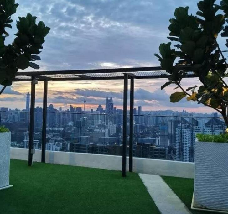 Apartment The Wadies 2br 5pax Reizz Residences With Balcony And View Jalan Ampang Kuala Lumpur