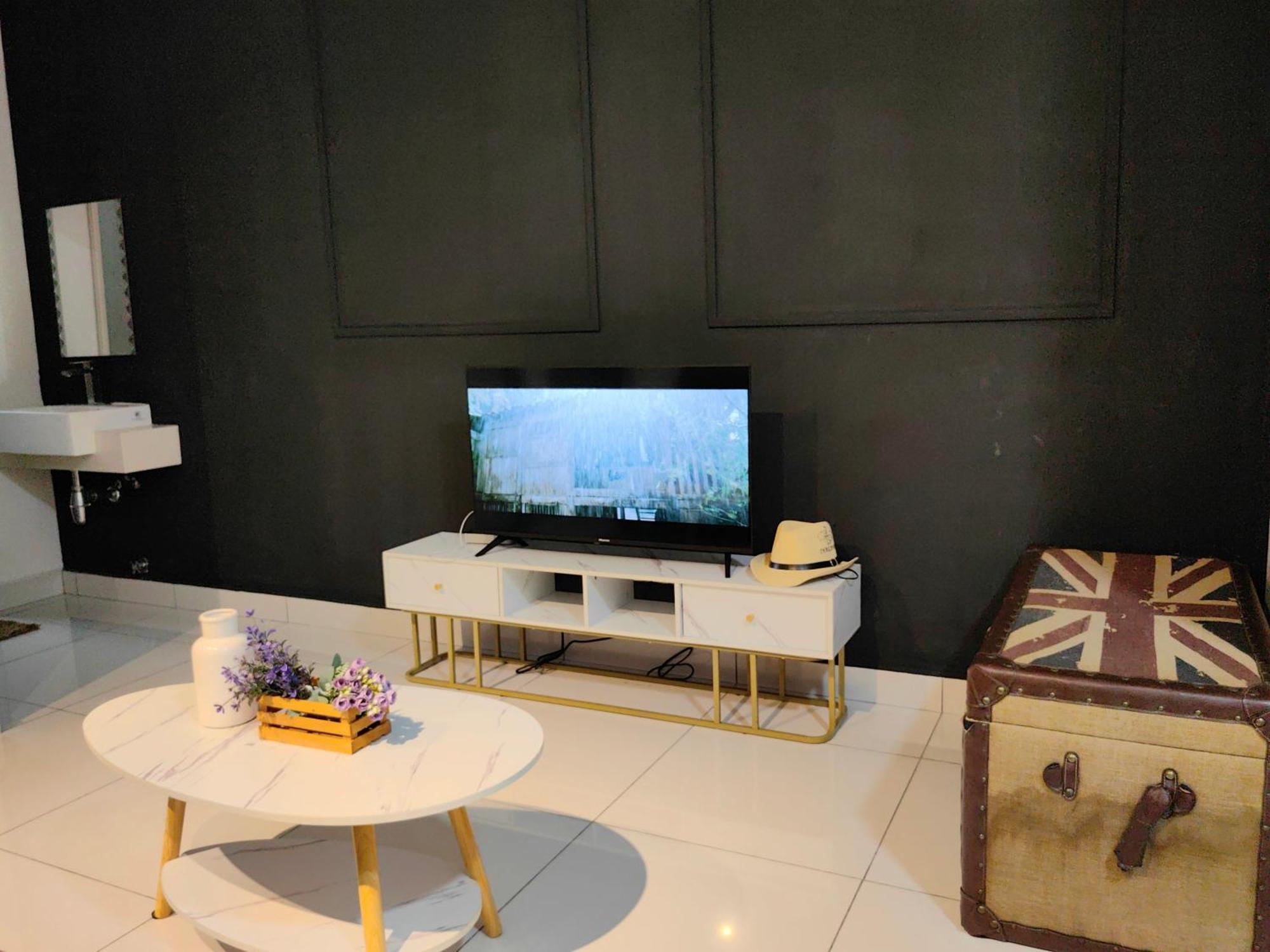 Appartement Arte Mont Kiara Mitec Publika Matrade 1r2b 4 Pax Kuala Lumpur