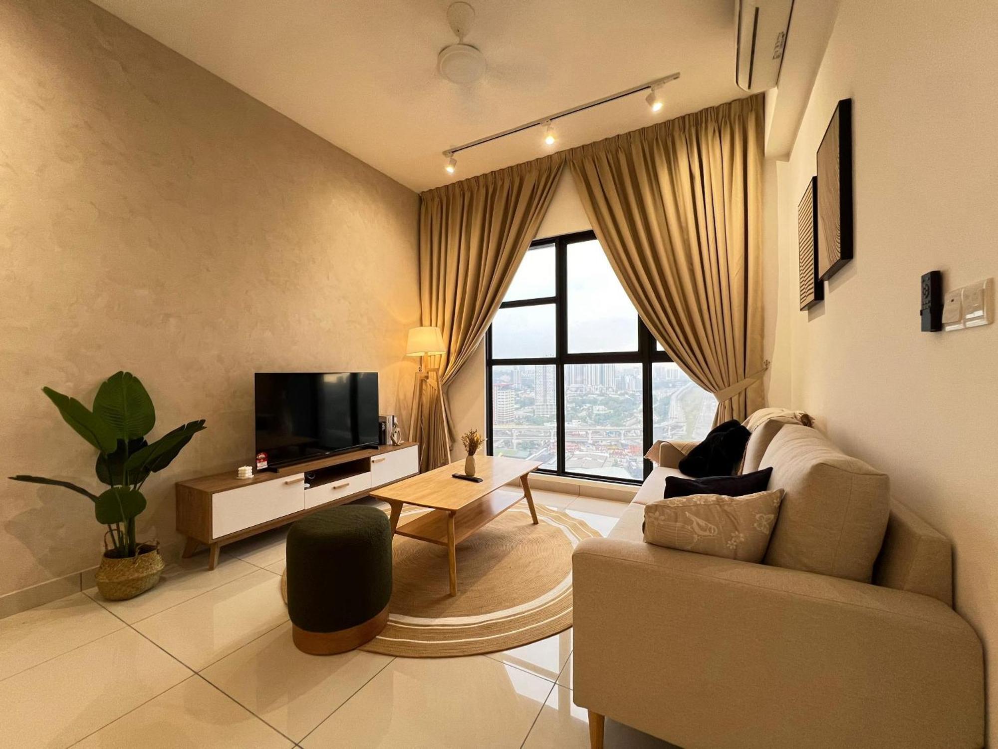 Kl View 2r1b Free Wifi 6pax Căn hộ *