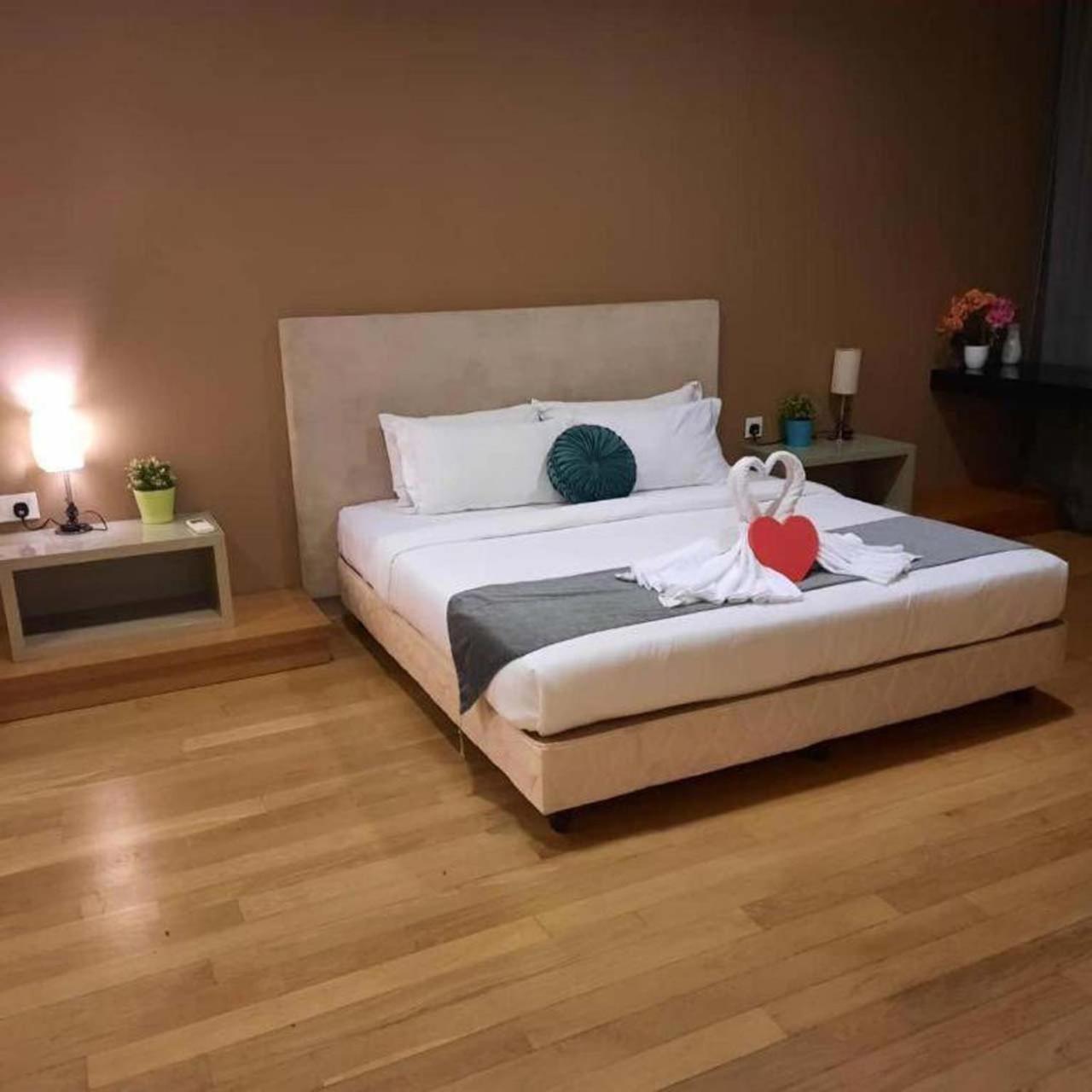The Platinum Suites By Faced