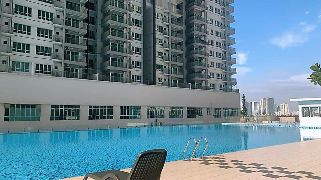 Appartement Corner Kl Pool View Rc