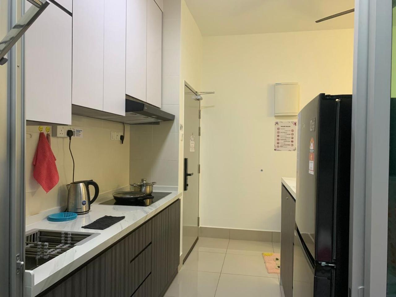 Corner Kl Pool View Rc Appartement