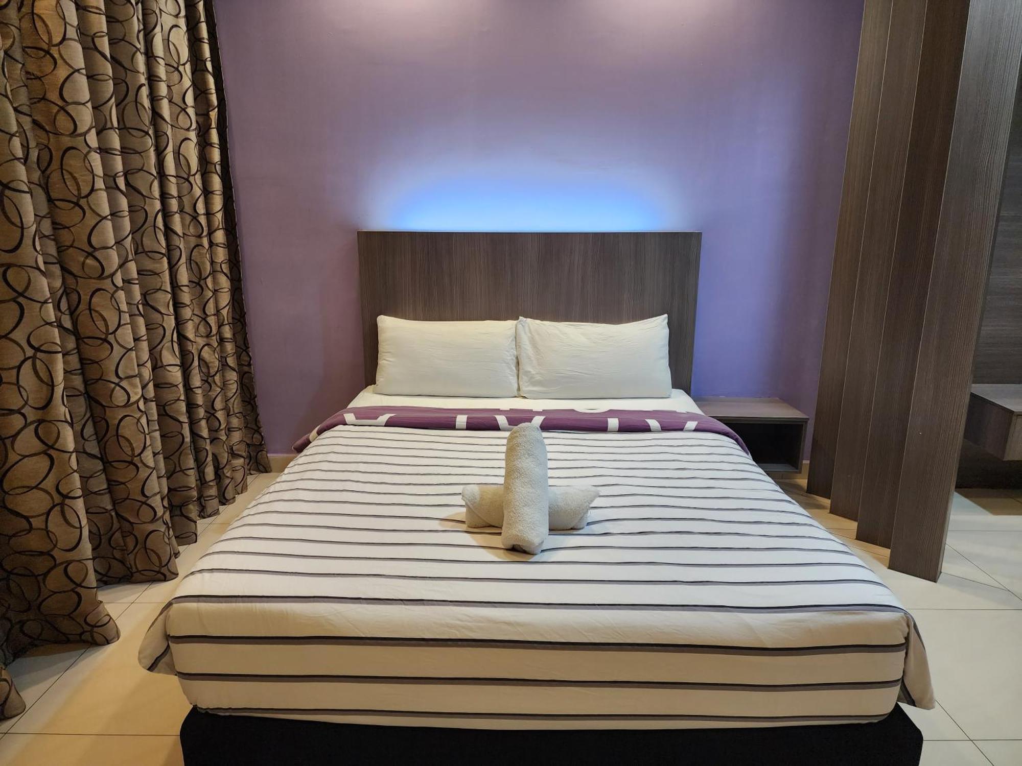 Regalia Comfort Klcc Skypool