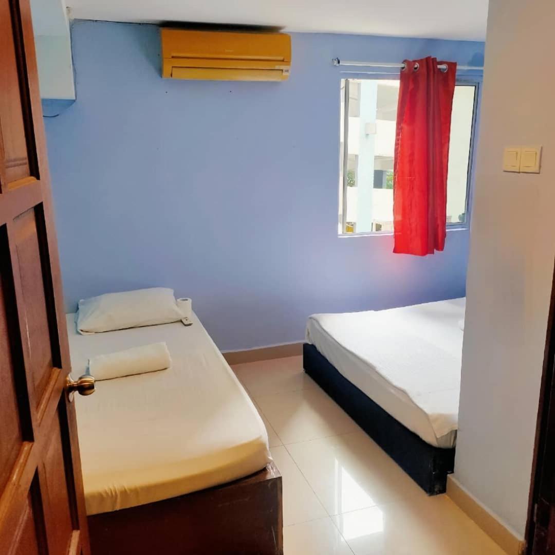 Ras Khách sạn tình yêu