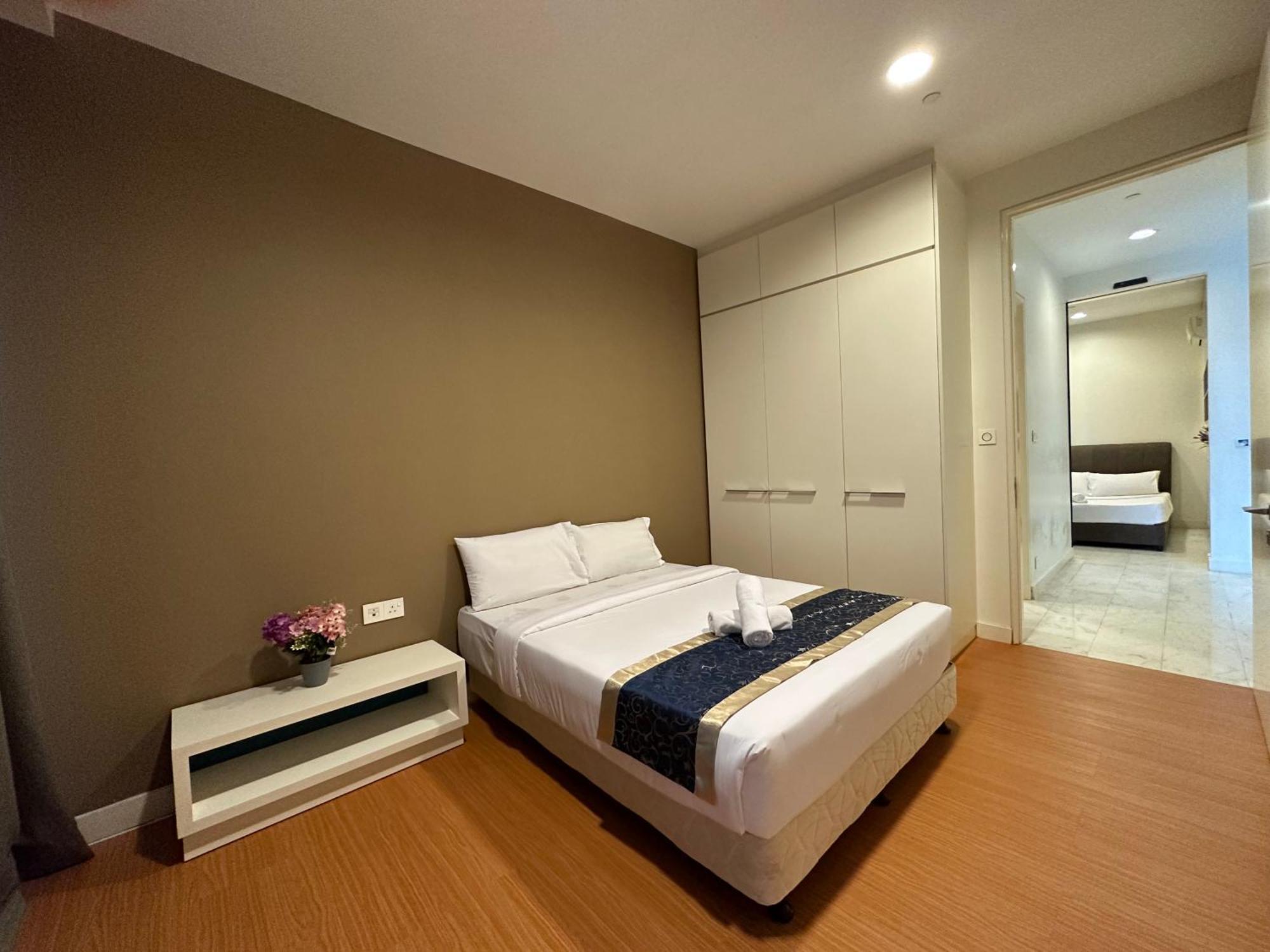 The Platinum By Aurora Apartment *