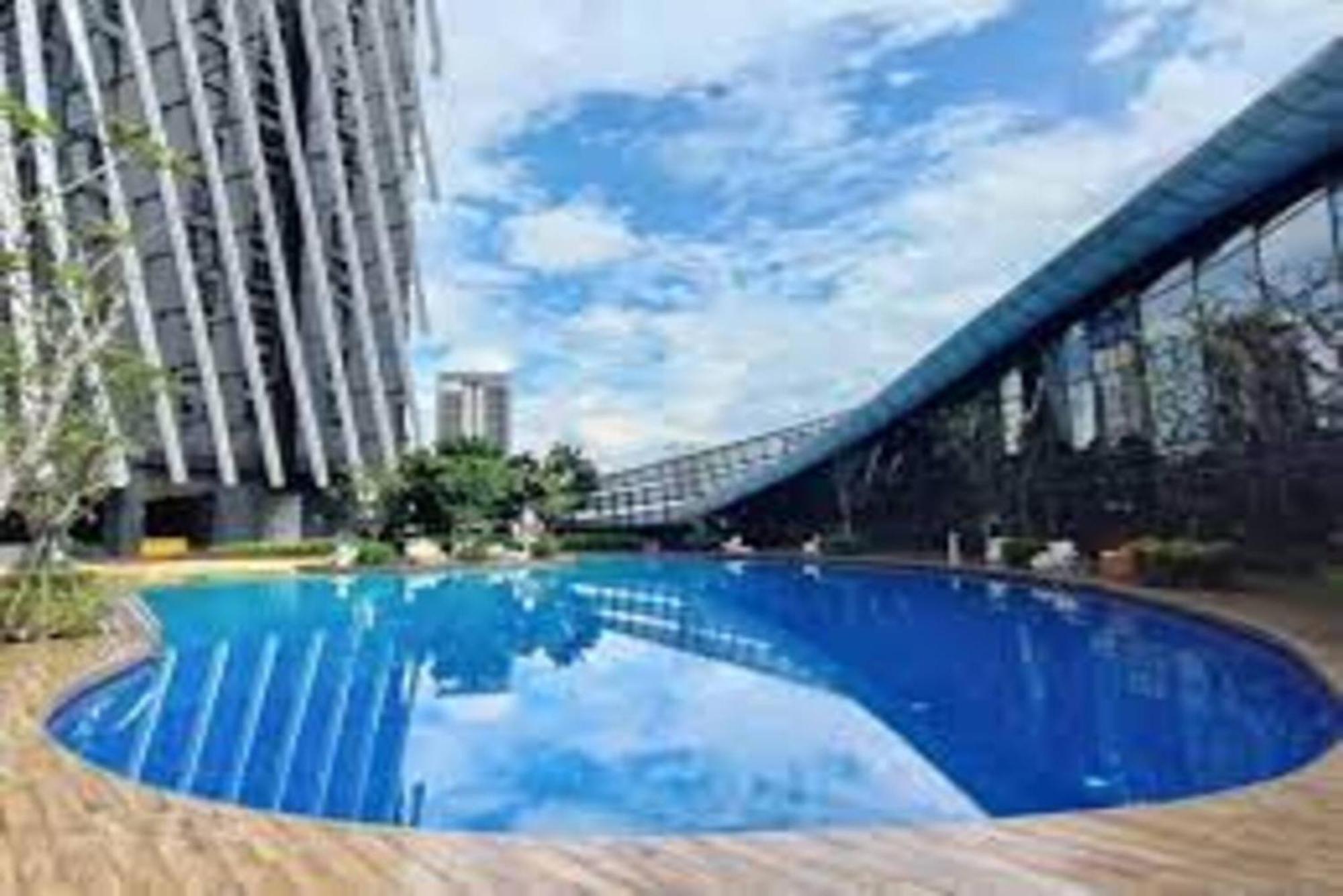 Apartment Urban Duplex V Balcony- 2r2b Up To 7pax, Montkiara By Verano