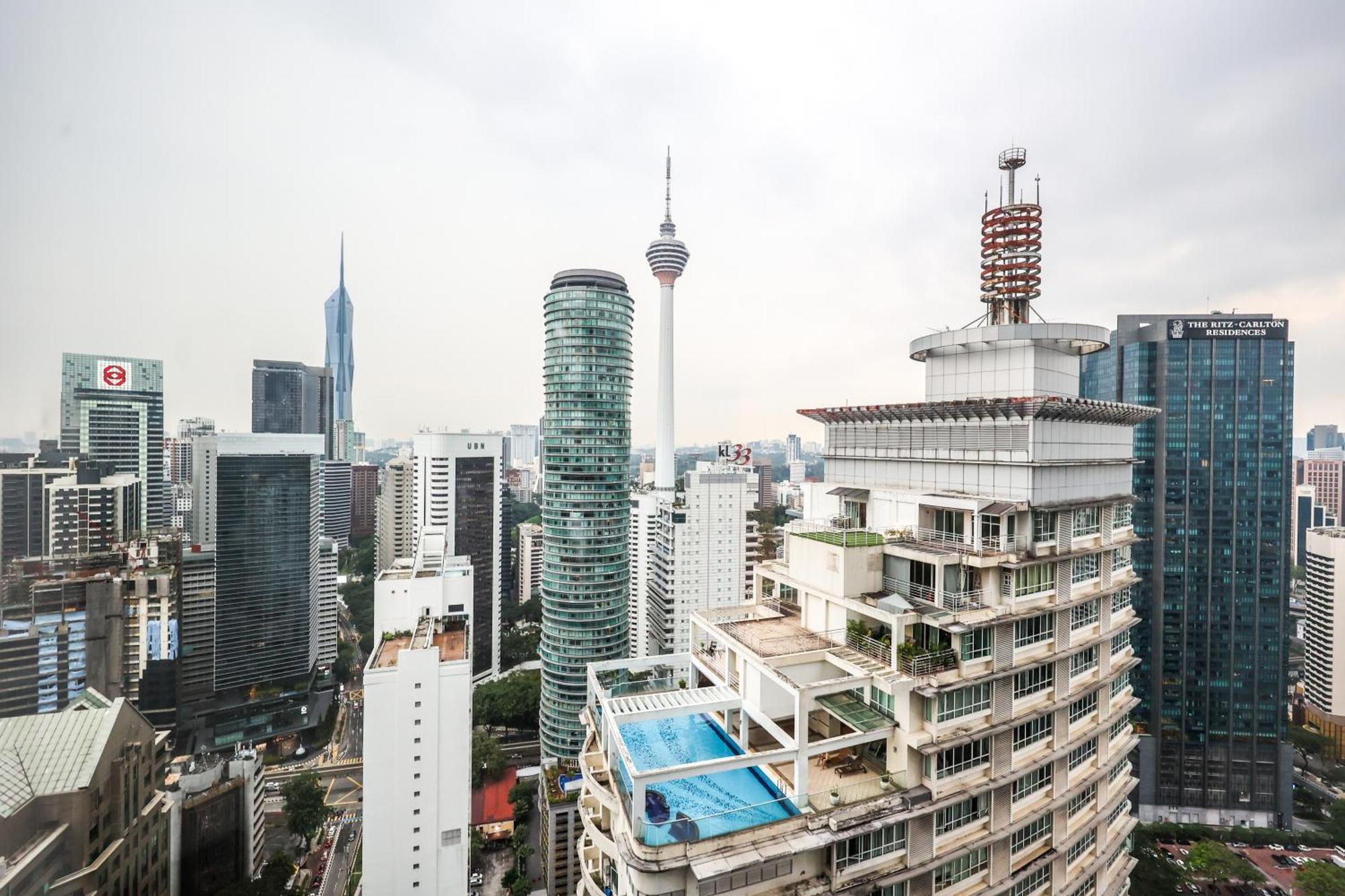 Calm Sojourn, Sky Klcc Kuala Lumpur