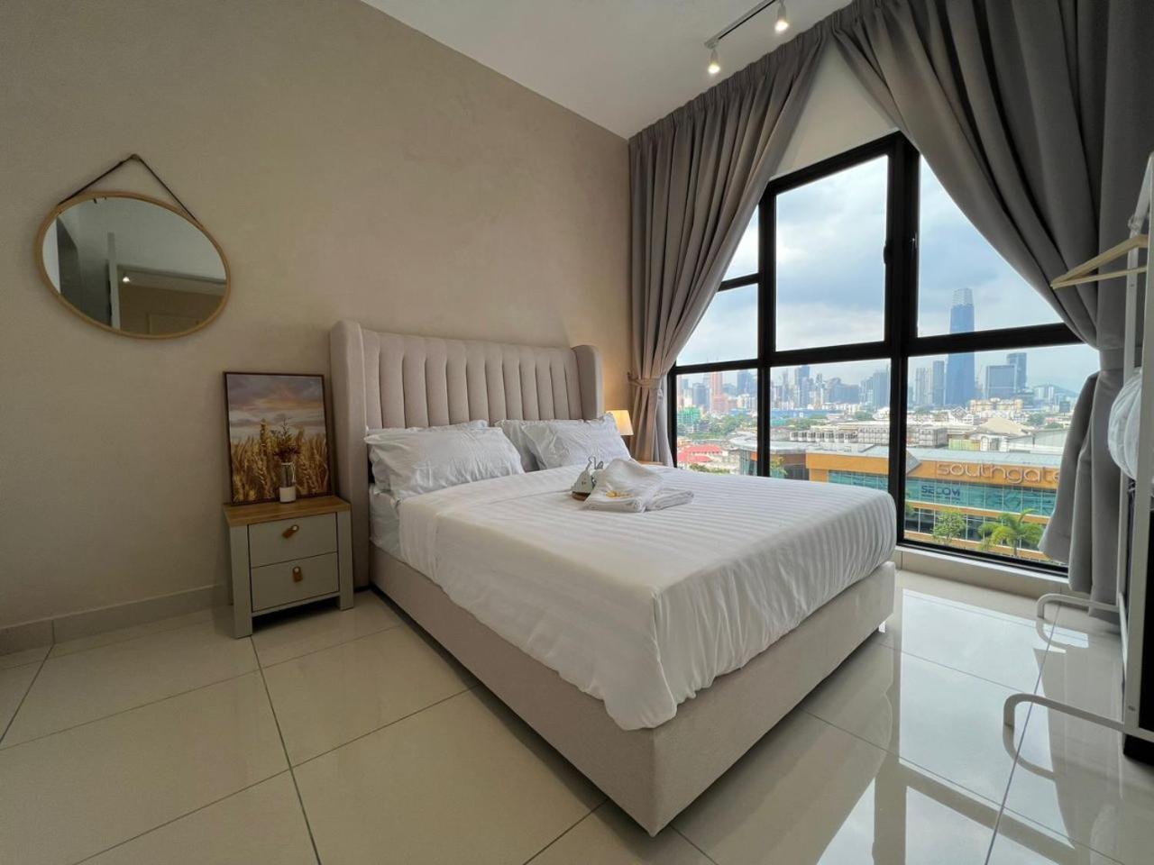 Kl View 2r1b Free Wifi 6pax Căn hộ Kuala Lumpur