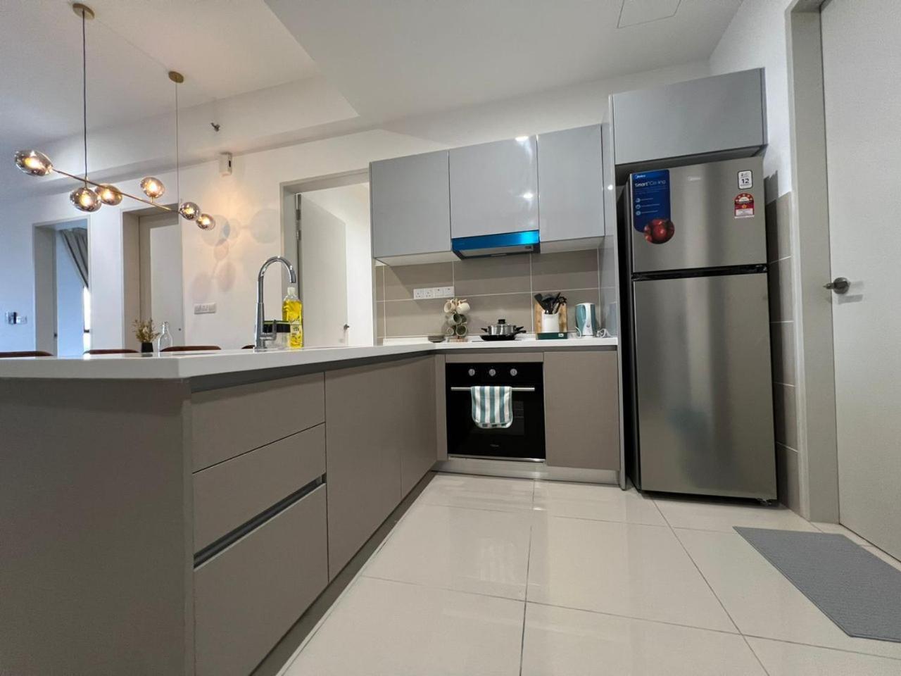 Căn hộ Kl View 2r1b Free Wifi 6pax *