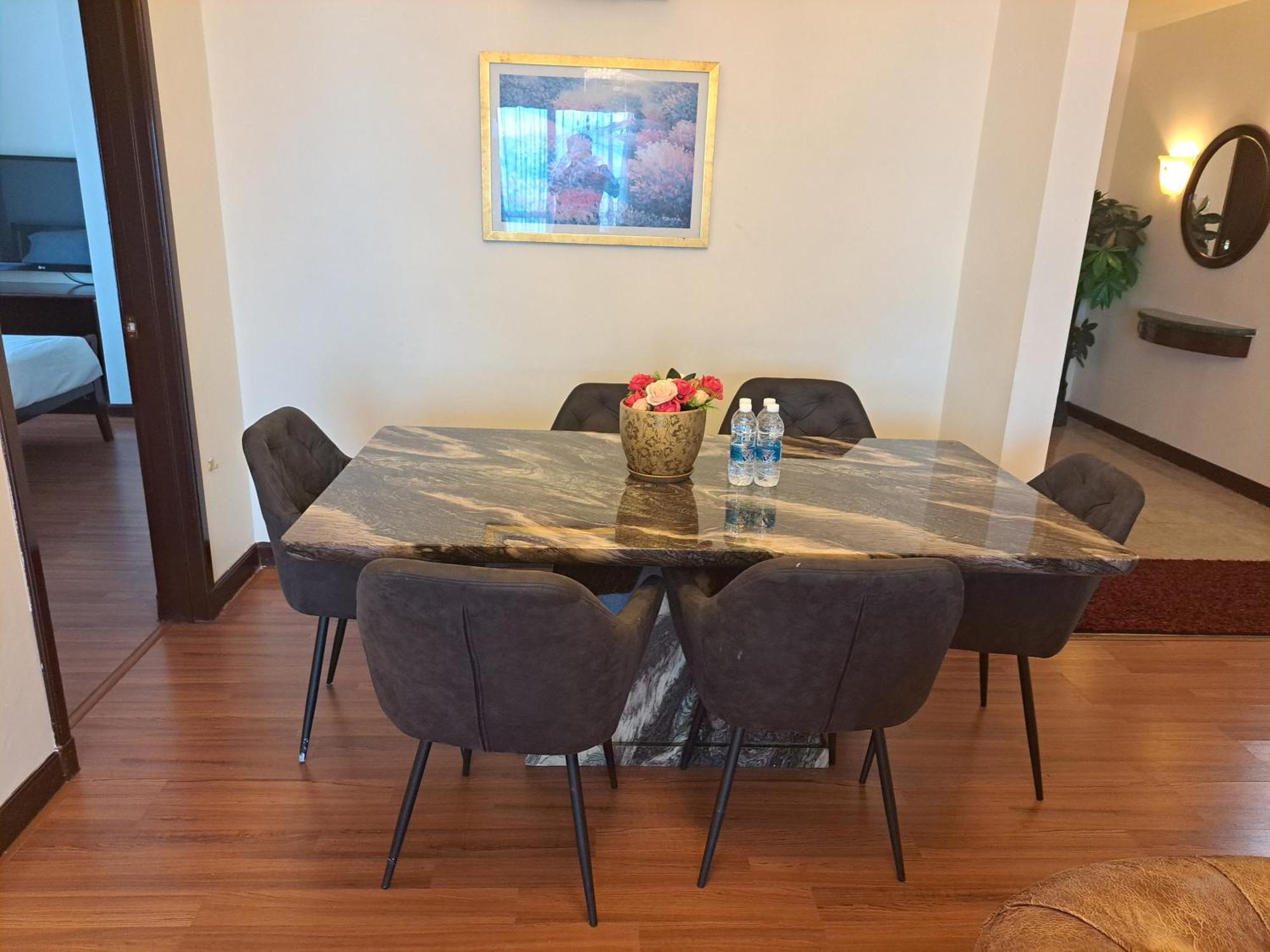 Famous Suites At Times Square Căn hộ *