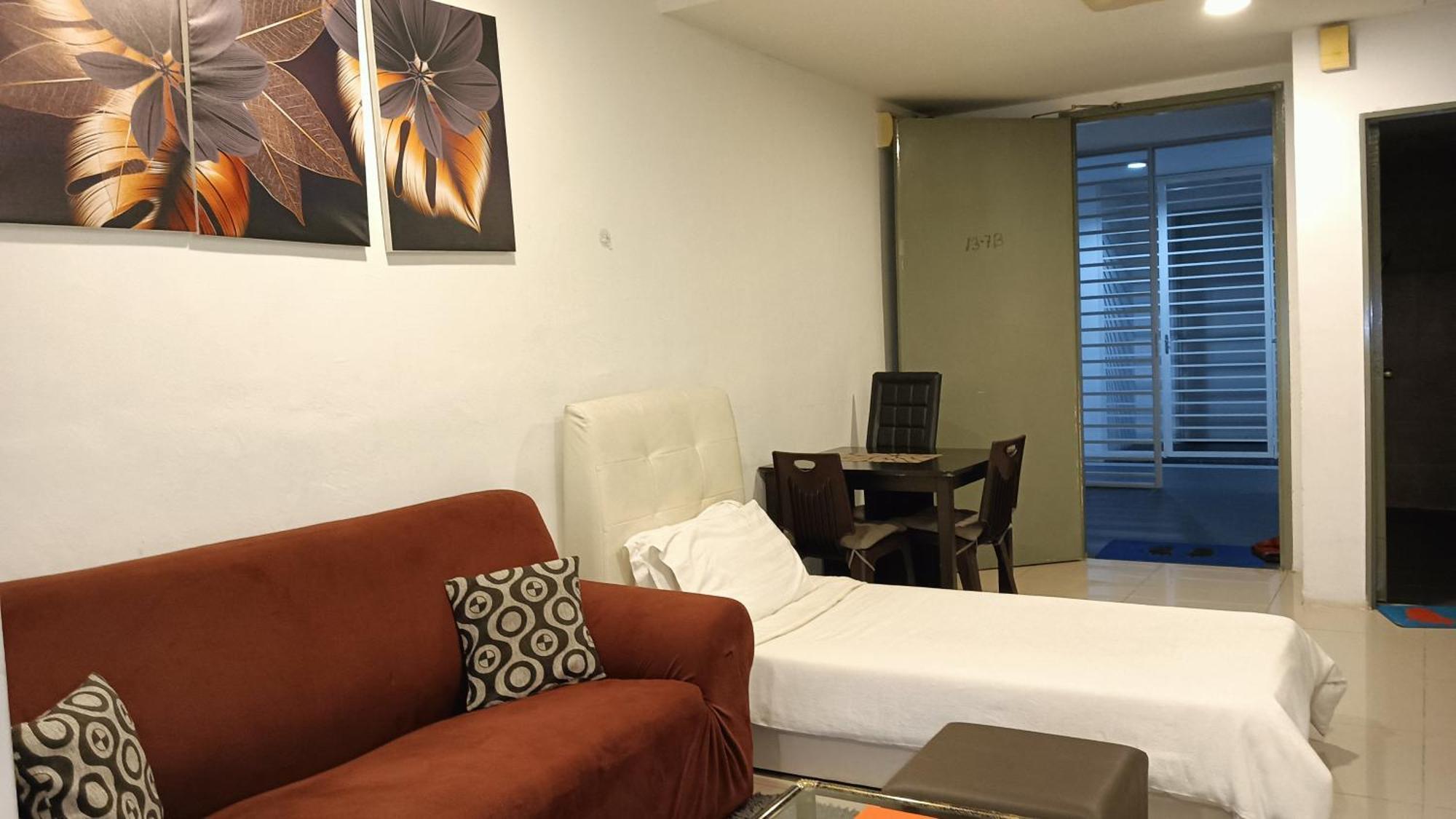 One Maxim At Taragon Appartement *