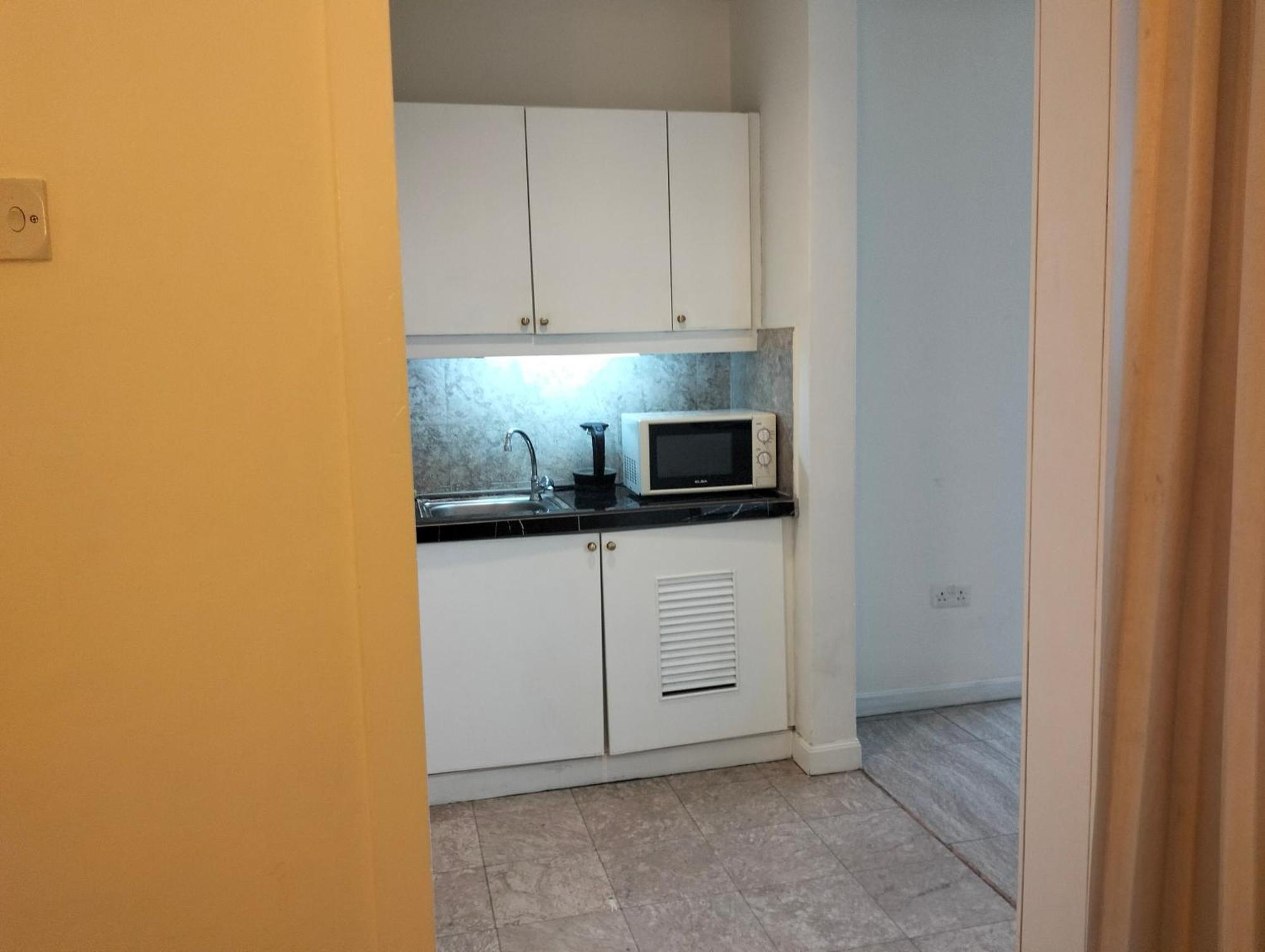 Times Square By Service Apartment