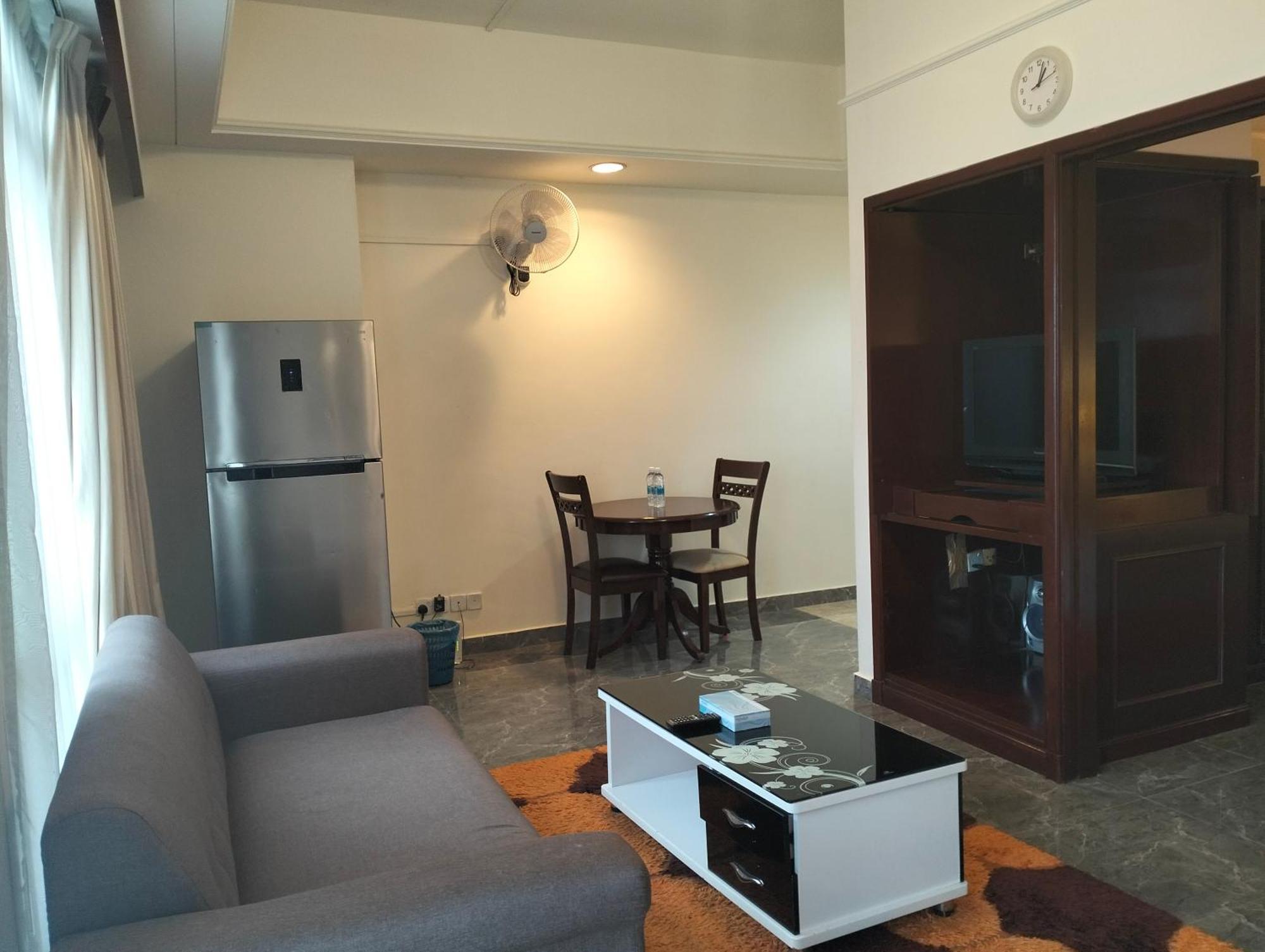 Times Square By Service Apartment