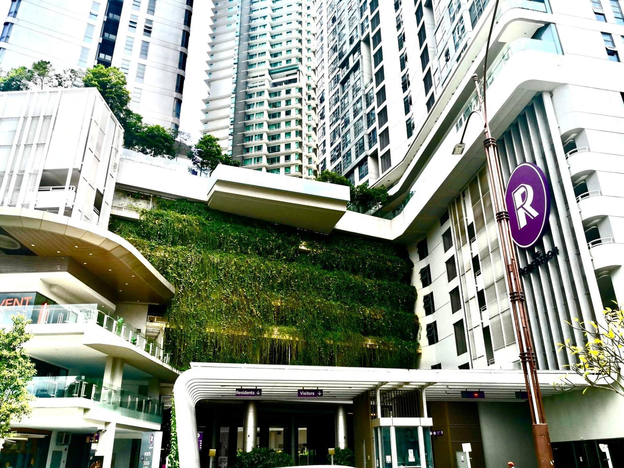 The Robertson 2b At Bukit Bintang With Netflix,trx,klcc,pavilion,lalaport Apartment Kuala Lumpur