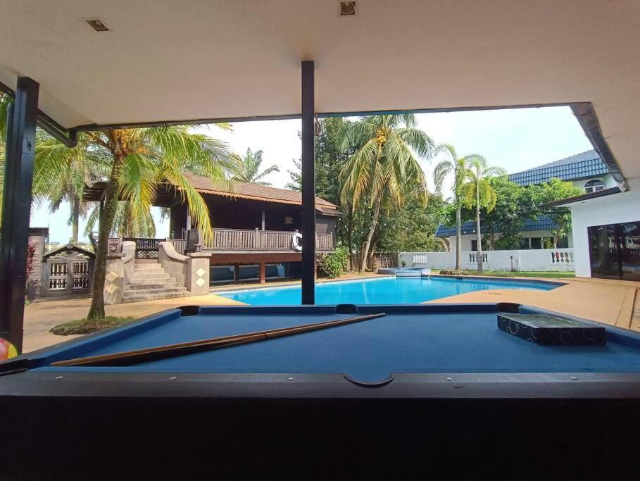 Titiwangsa9 Bungalow Pool *