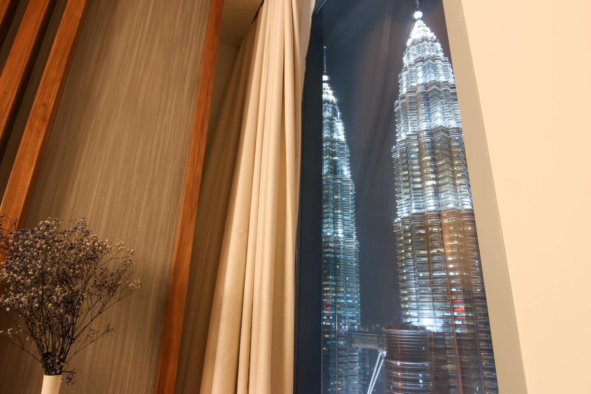 Tropicana The Residences Klcc, Premium Apartment