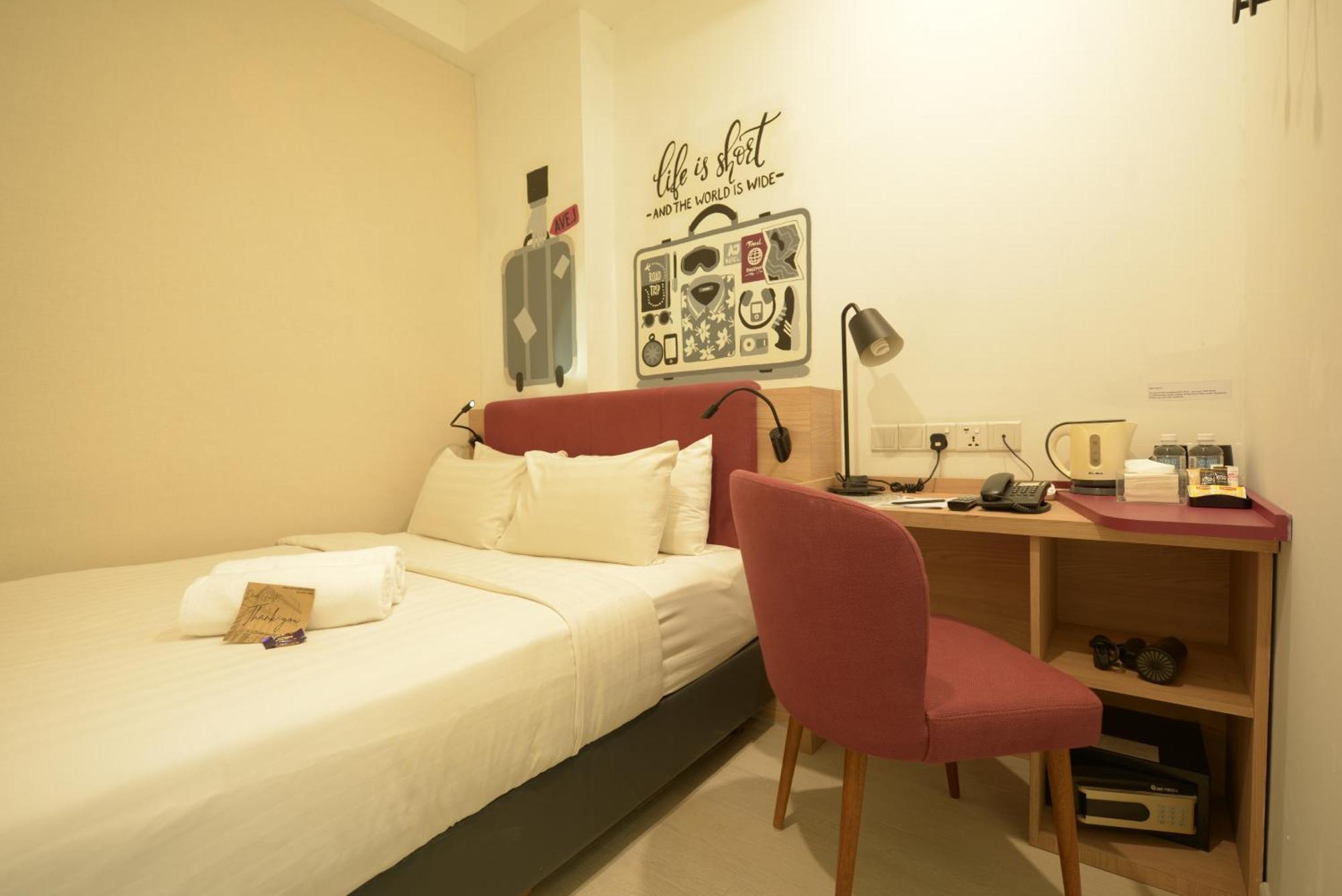 Khách sạn Avenue J Hotel, Market 3*