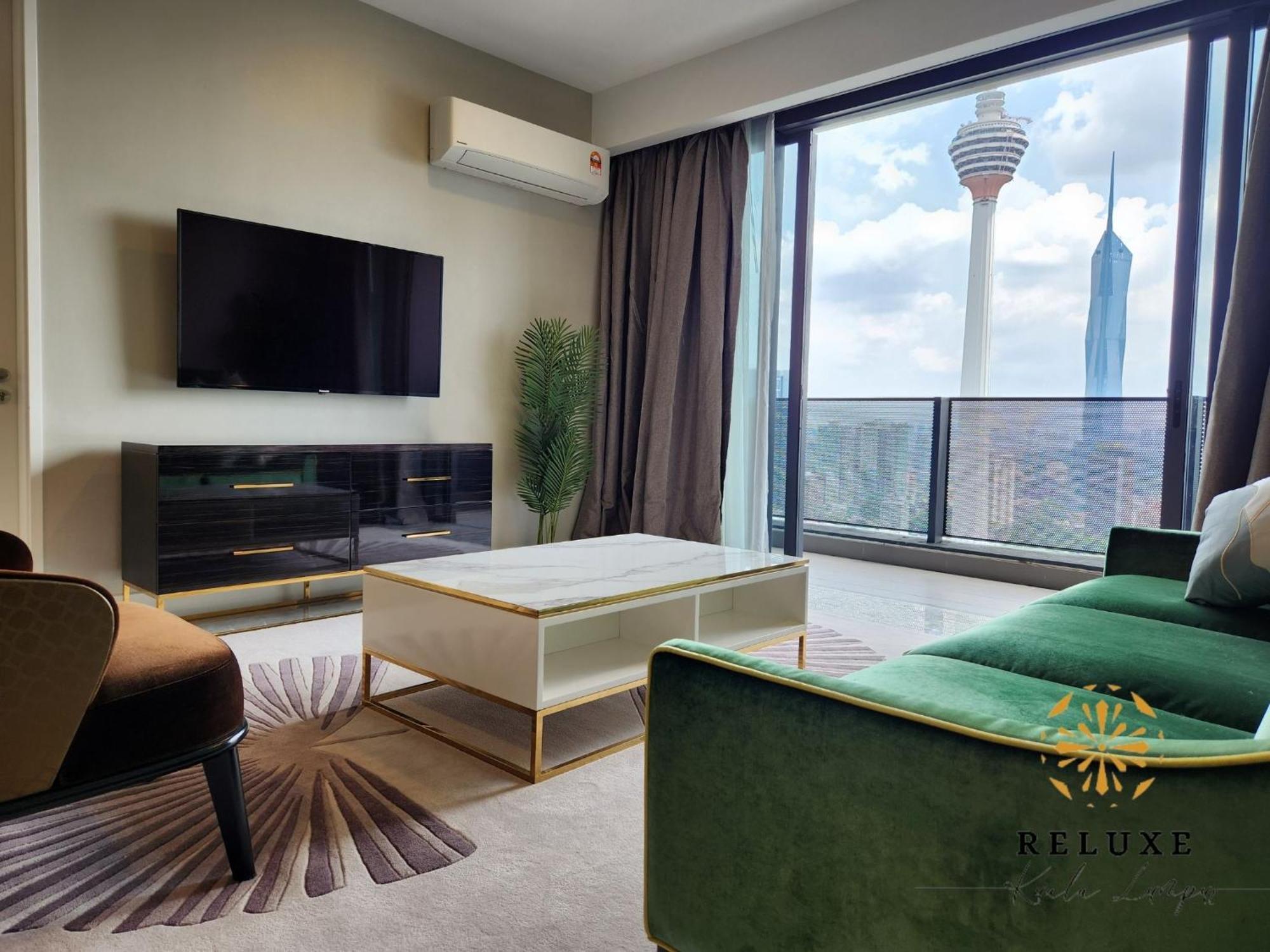 The Platinum 2 Premium By Reluxe