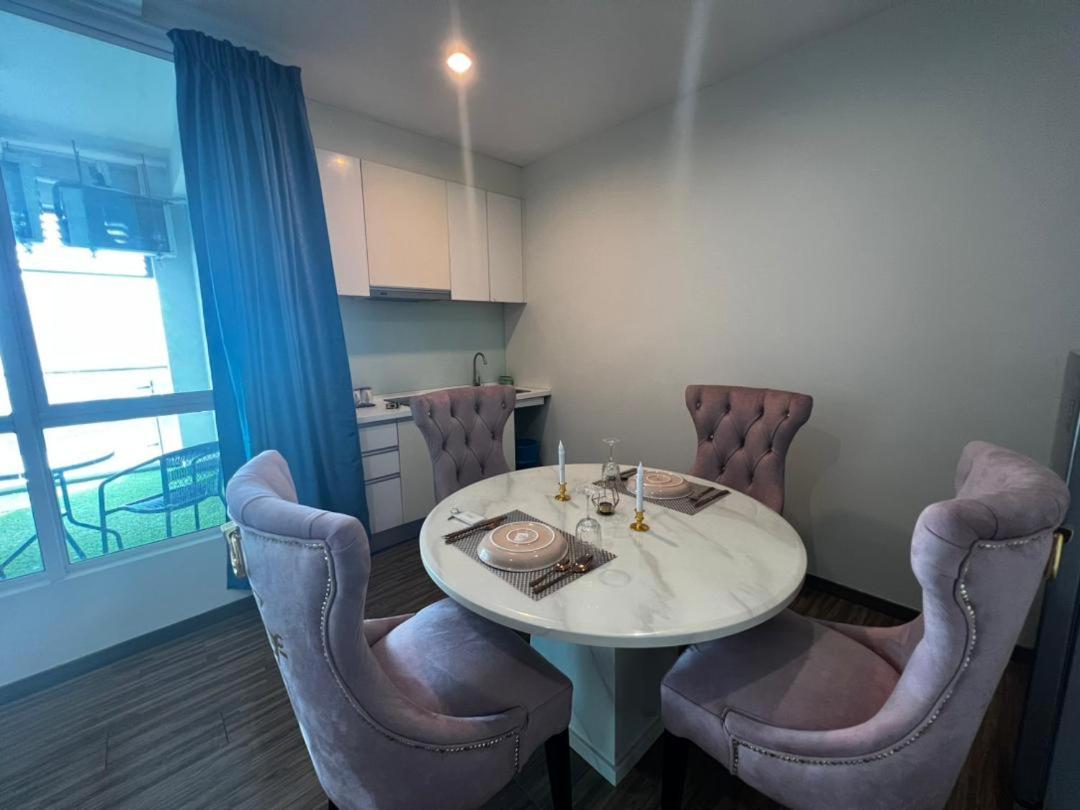 Guest house Honeymoon By A Legacy - Klcc Lake View *