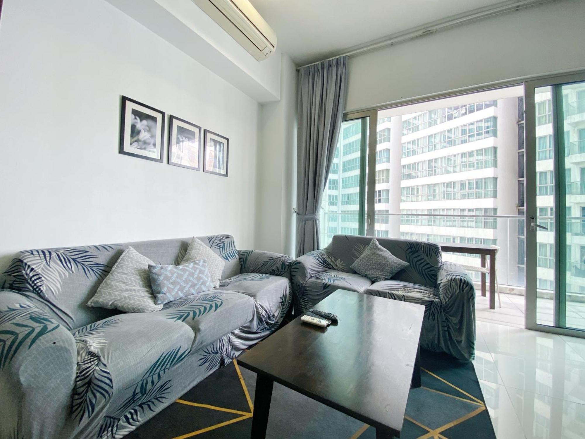 Regalia And By Awesomestay Apartemen *