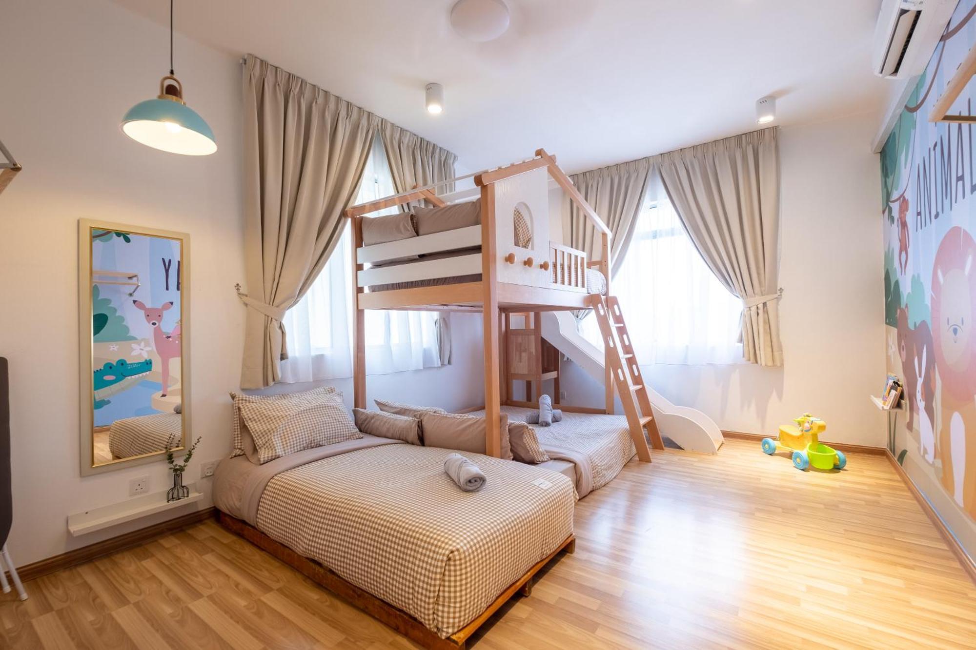 Apartment Kids Dream With Slides 4bedroom2bath 14pax Lrt
