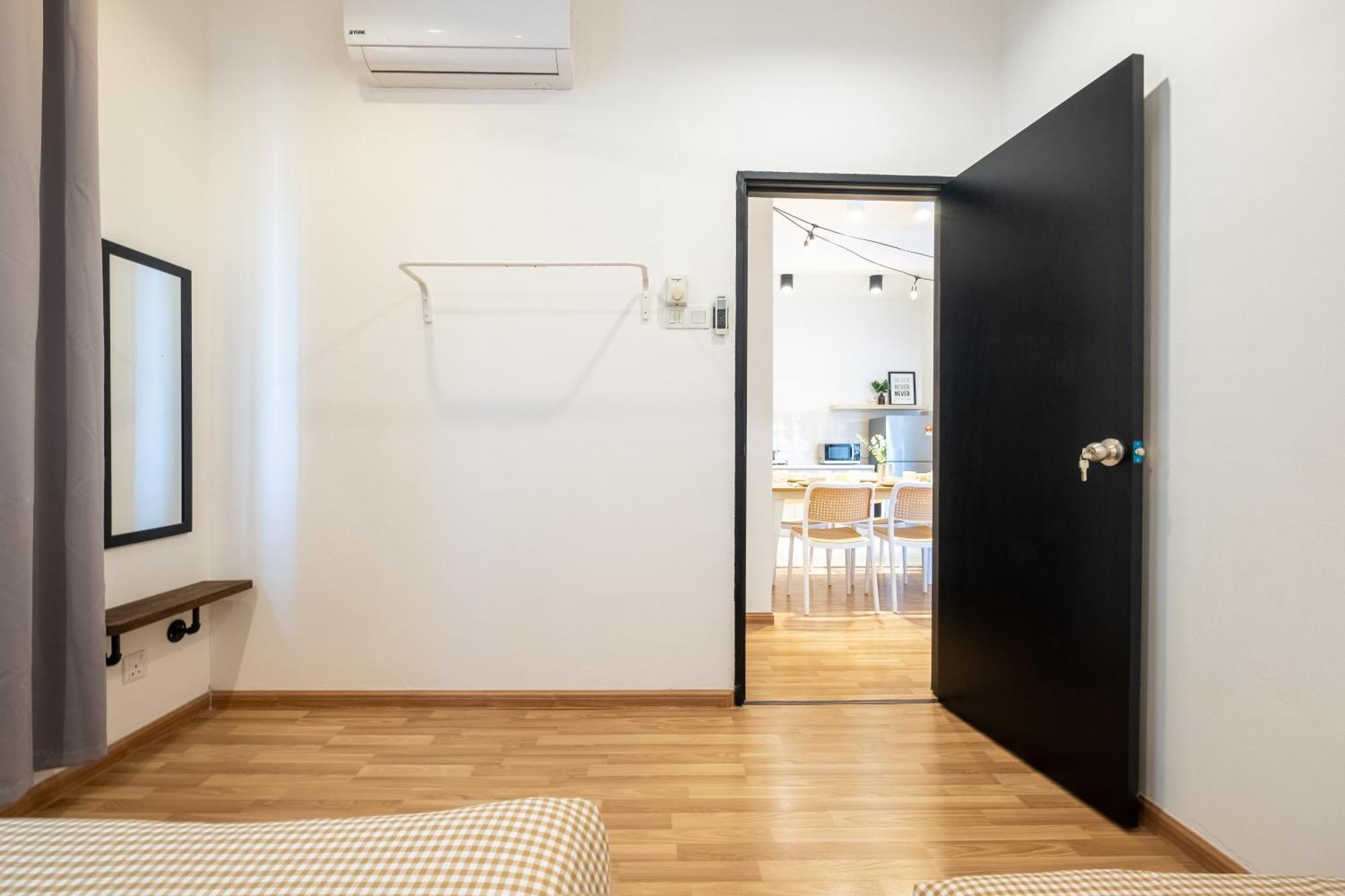 Kids Dream With Slides 4bedroom2bath 14pax Lrt Apartment Kuala Lumpur