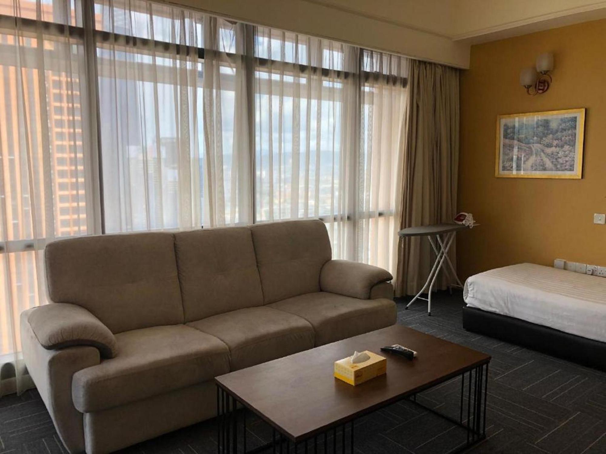 Kl Visitor Times Square Appartement