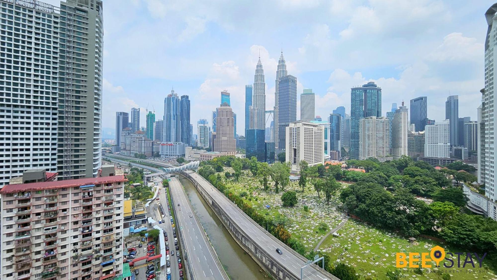 Balcony Klcc View Kampung Baru Luxurious * Kuala Lumpur