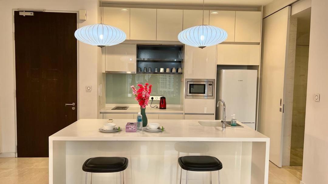 The Platinum Serviced By Faced Apartemen