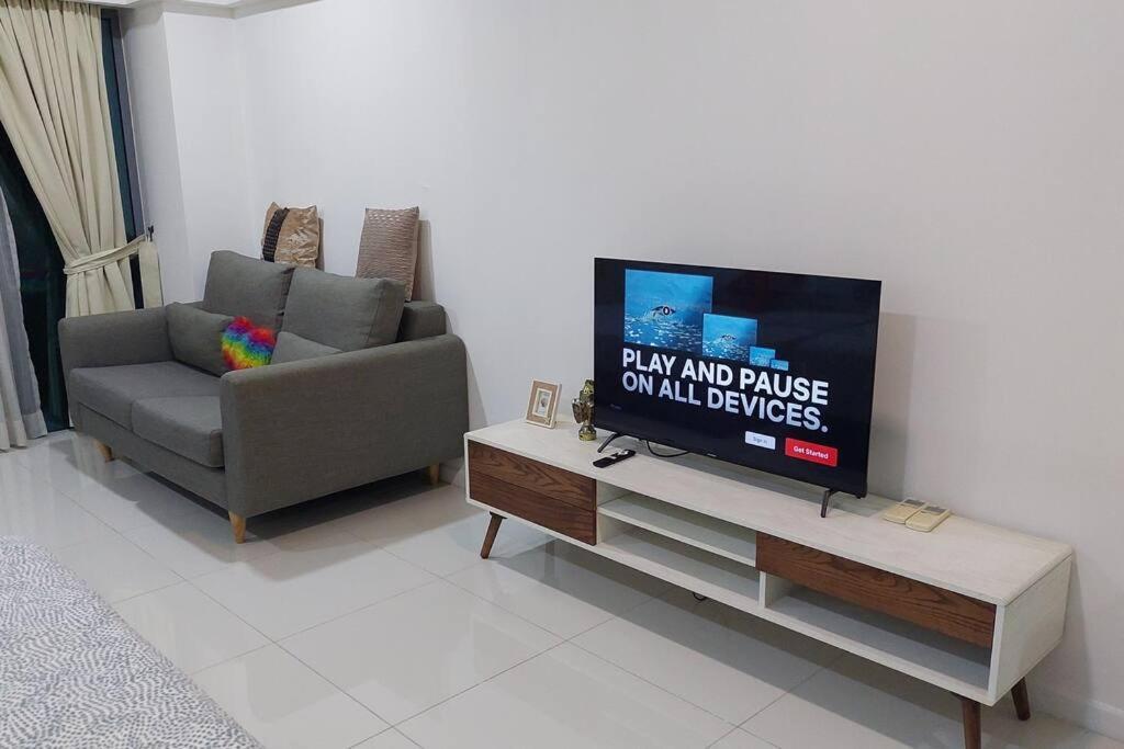Klcc Summer Suite#3, Monorail, 4pax Appartement