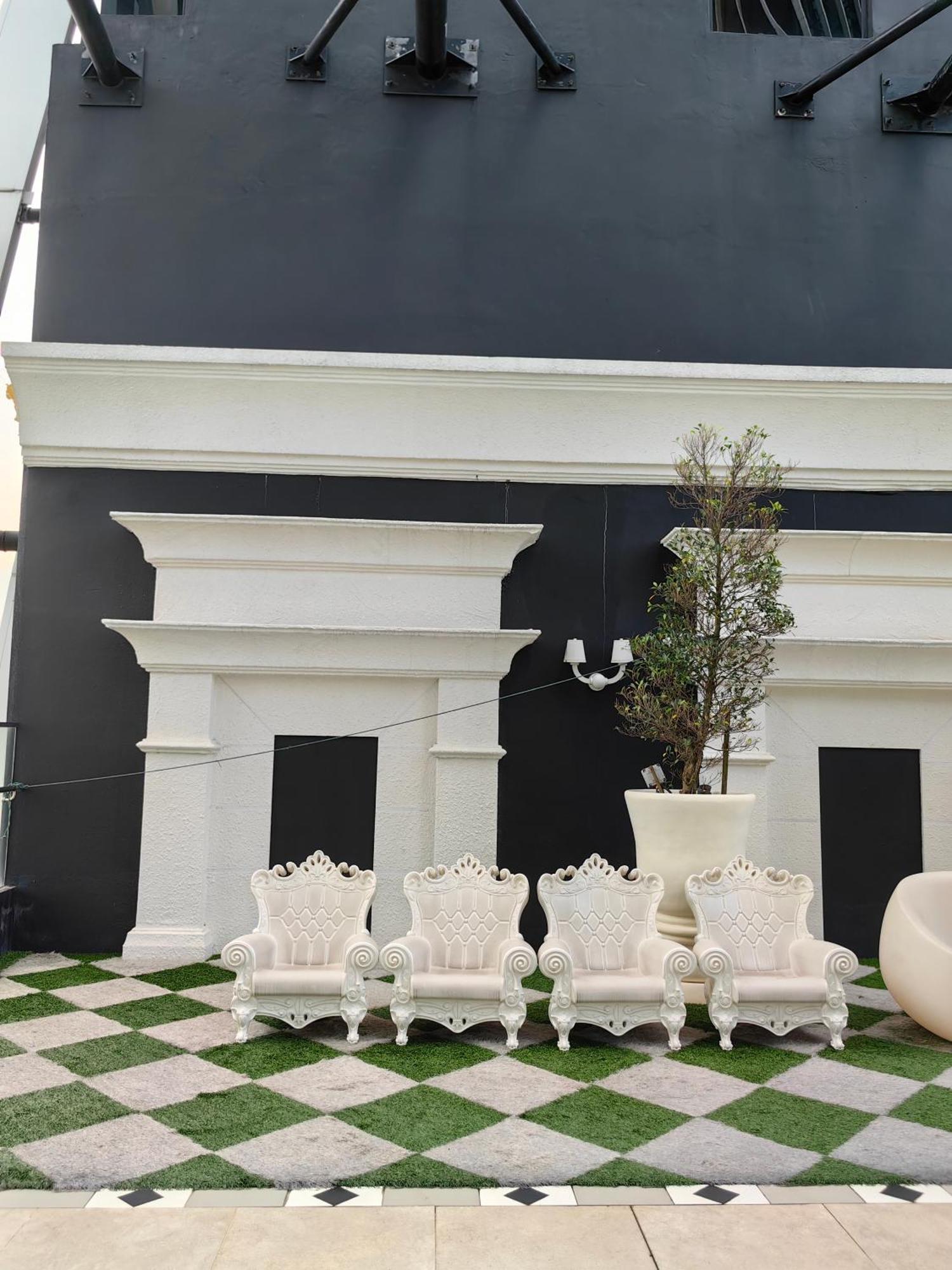 Arte Mont Kiara Mitec Publika Matrade 1r2b 4 Pax Appartement