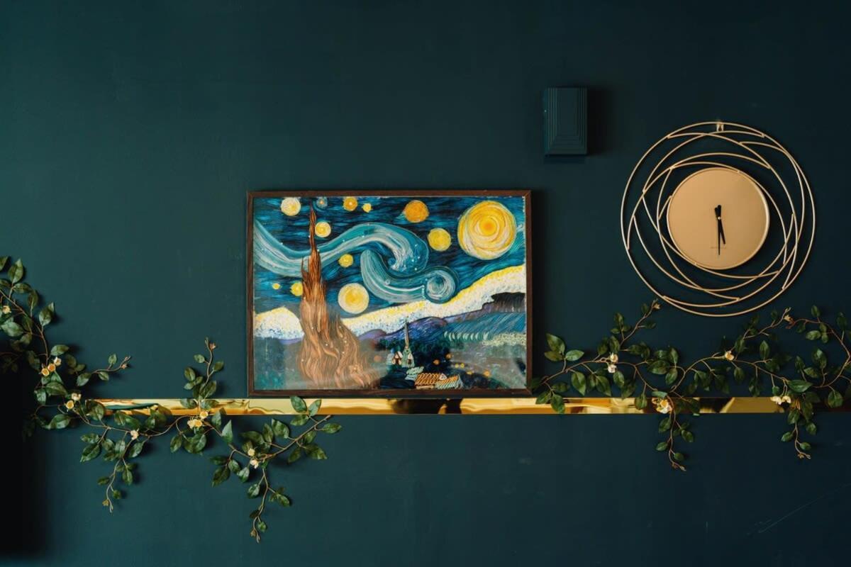Starry City Starry Night , Paint Kl City With Lights Apartment
