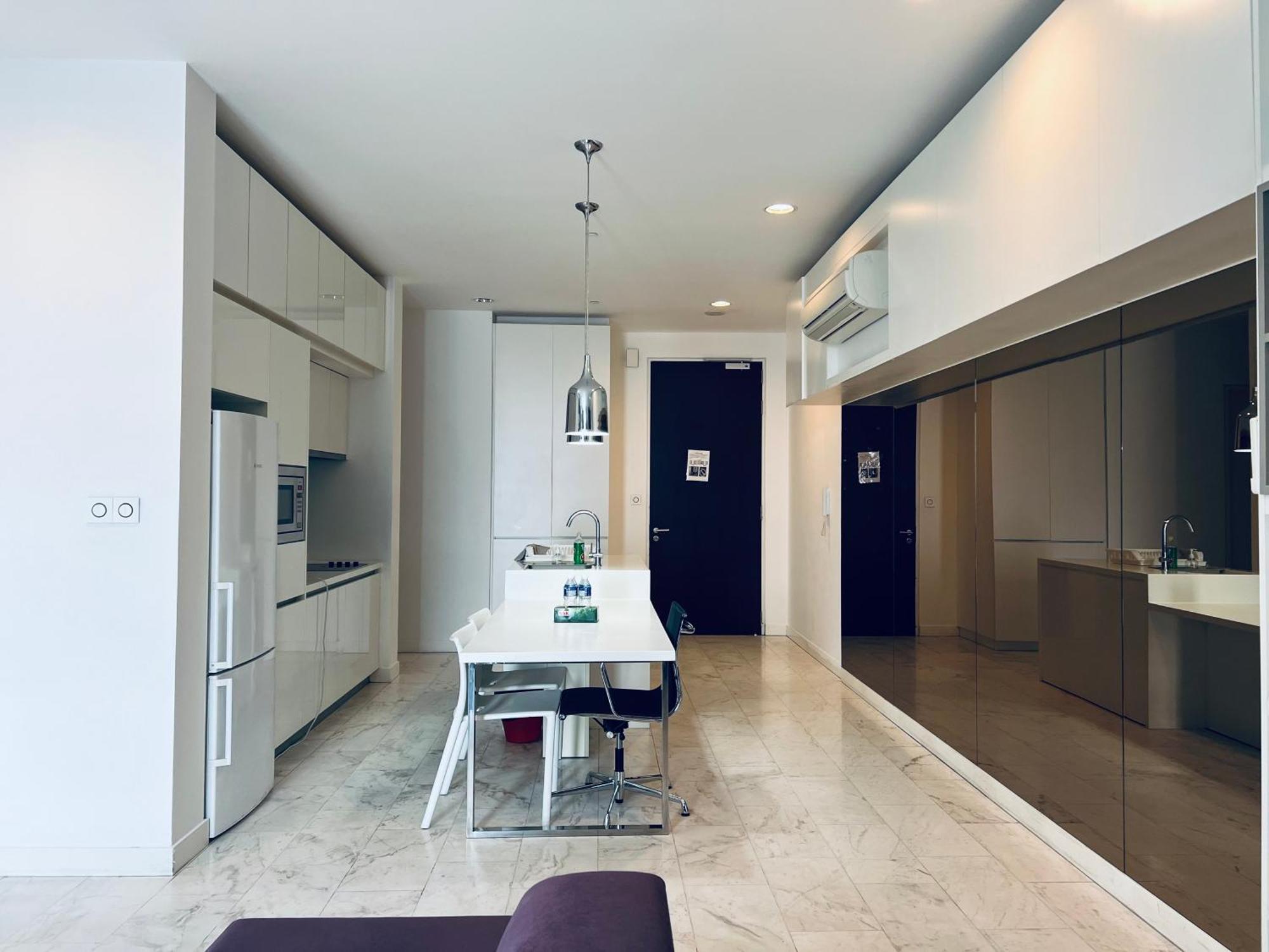 Apartment Luxury At Platinum