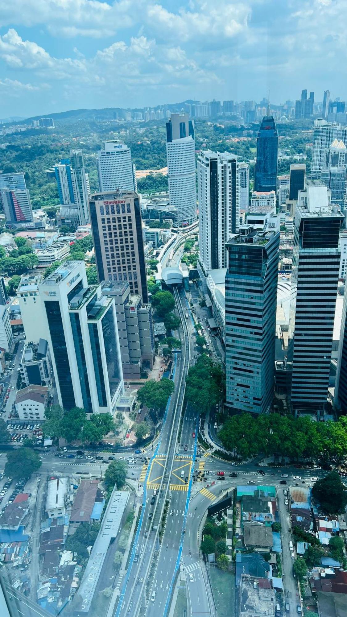 The Platinum Klcc Apartment