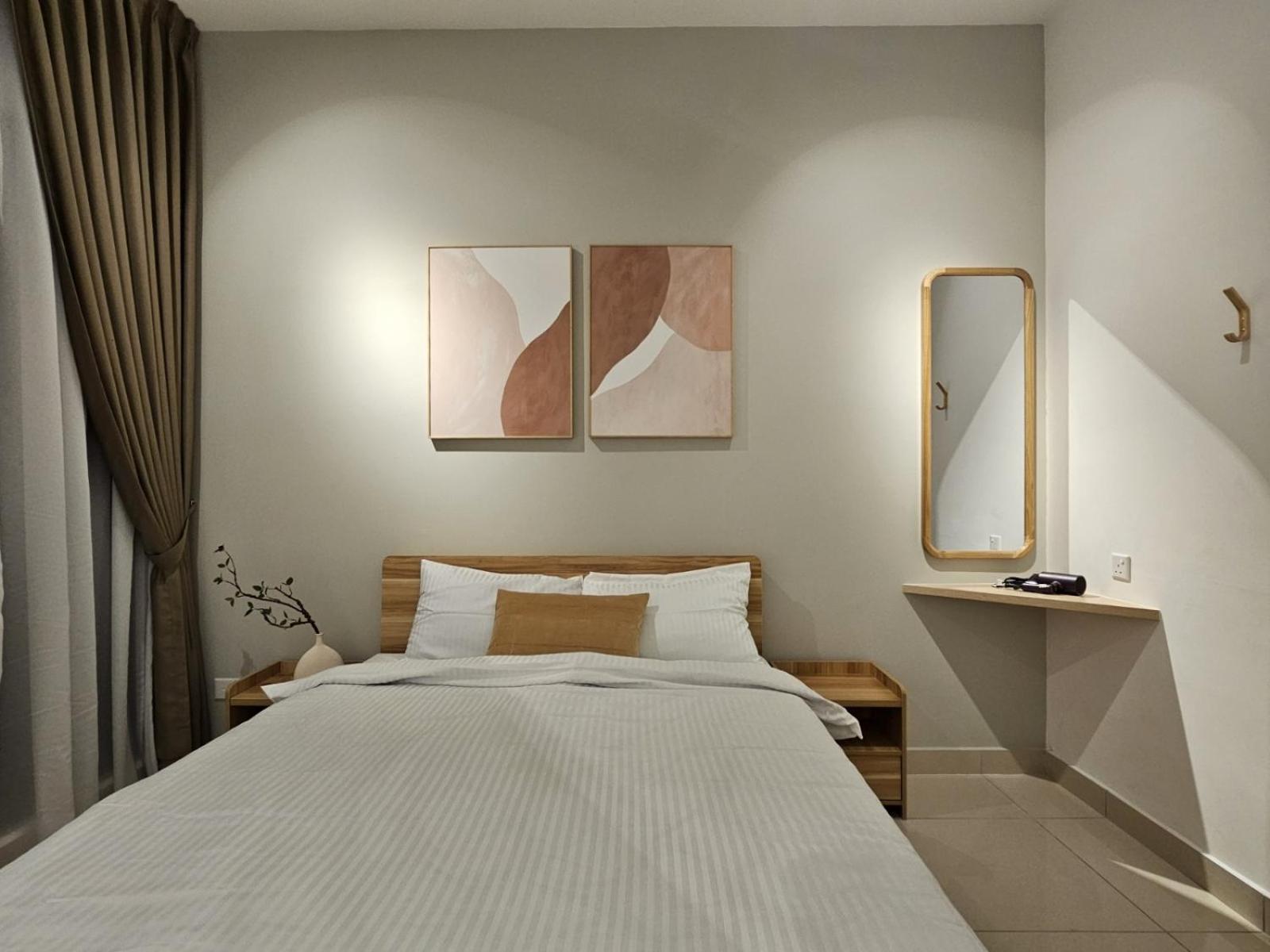 Căn hộ Kl View 2r1b Free Wifi 6pax *