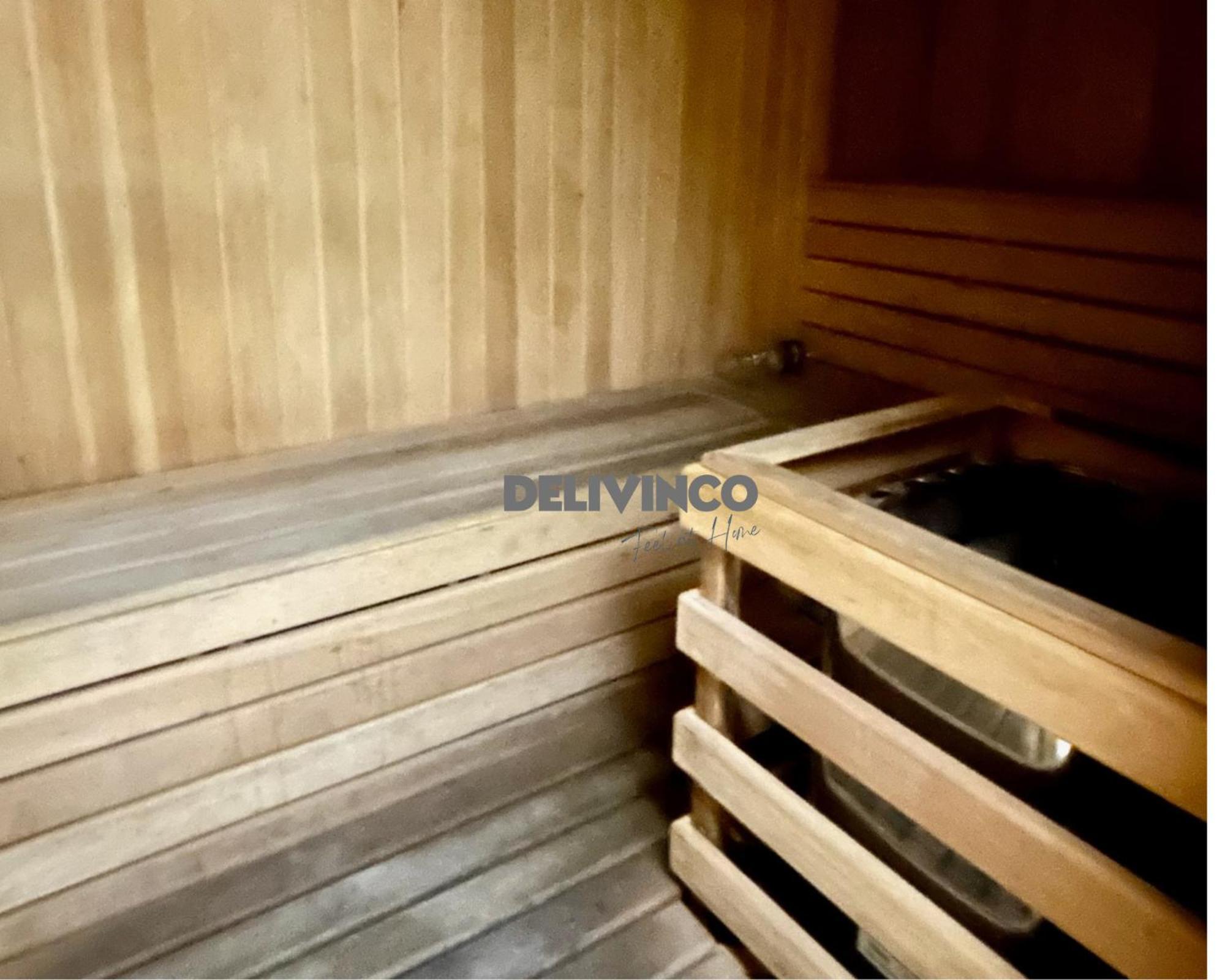 Apartemen The Luxe - Klcc View - 3 Pax Balcony At 41 Floor *